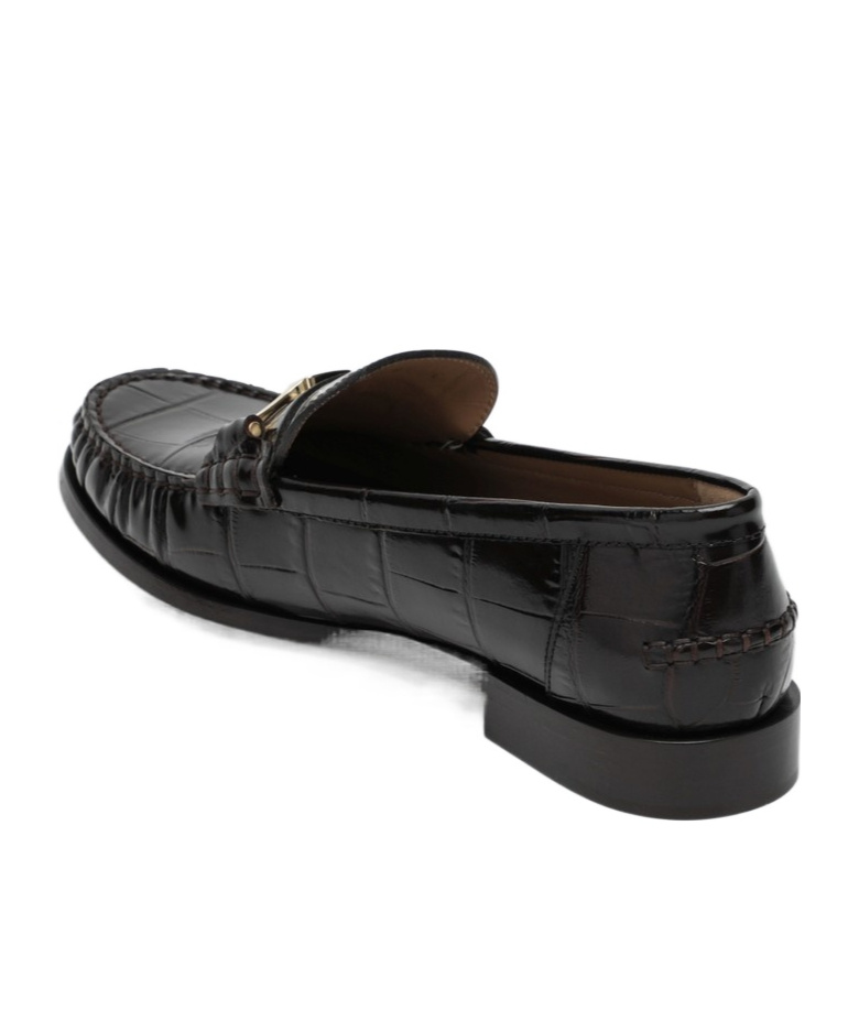Ferragamo Black Maryan Loafers In Black
