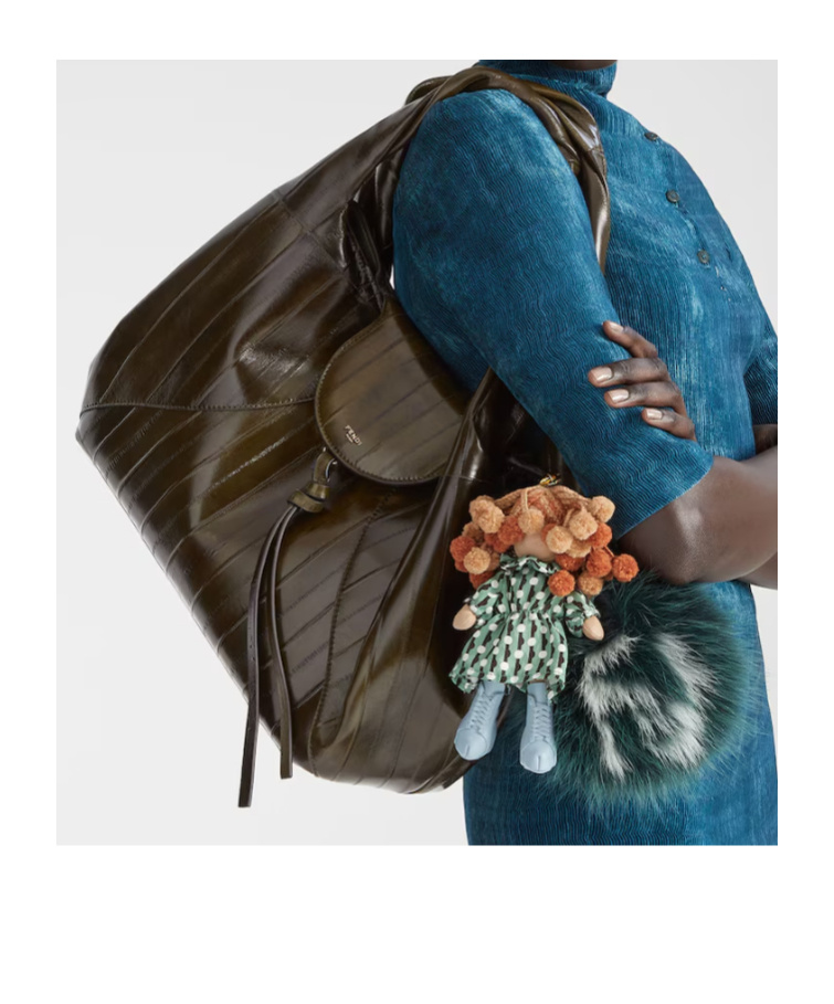 Fendi Spy Olive Green Inlaid Hagfish Leather Bag In Green