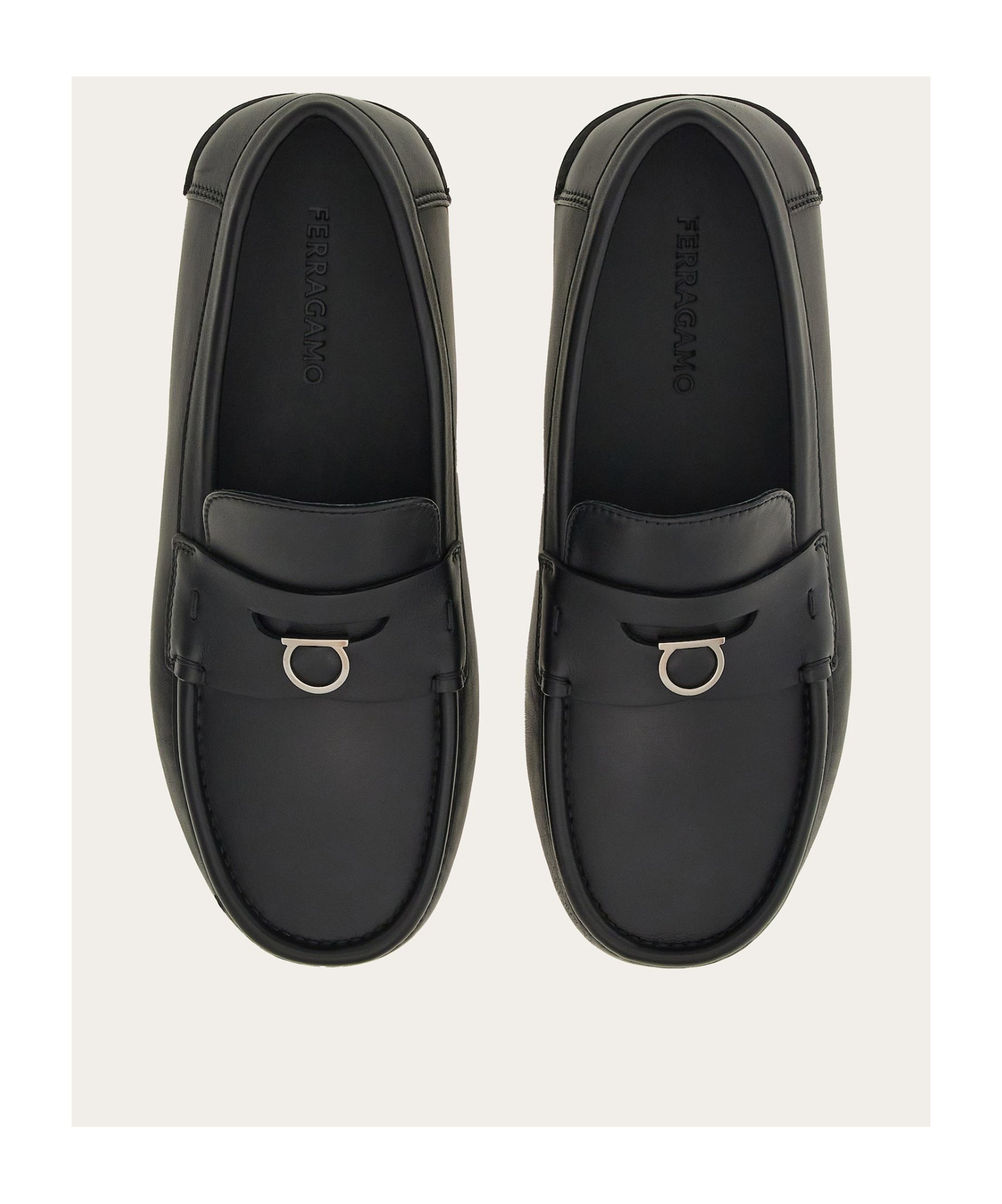 Ferragamo Round Head Loafer Shoes In Black
