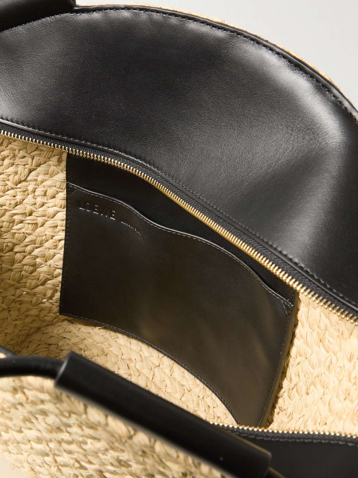 Loewe Mini Pebble Tote Bag In Nude