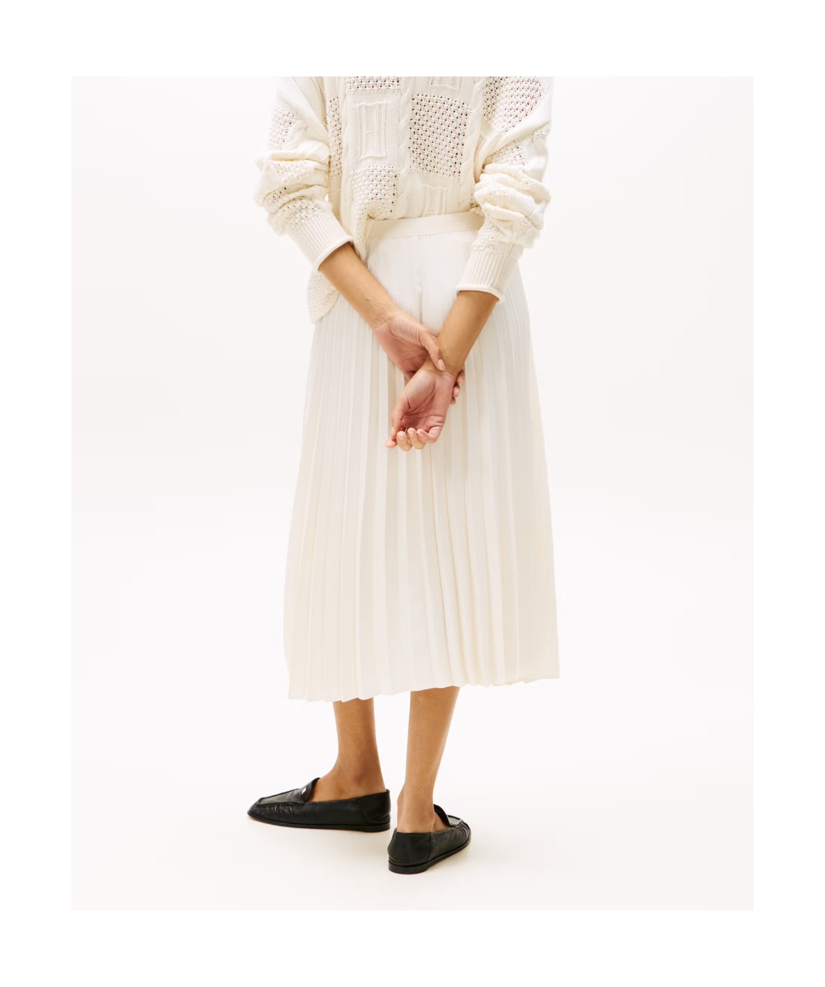 Tommy Hilfiger Logo Waistband Pleated Midi Skirt In Ivory Petal