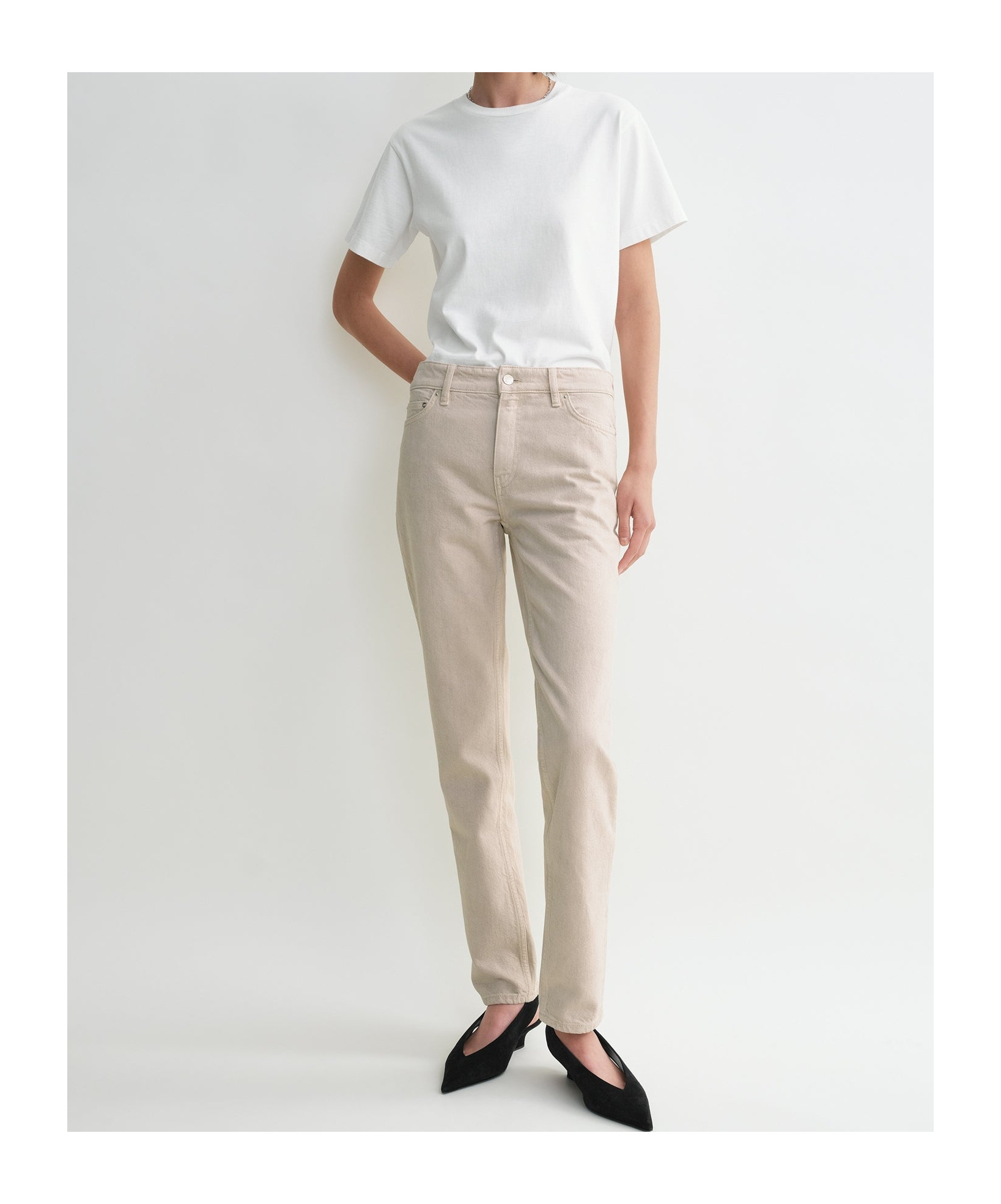 Totême Low-taper Jeans In Nude