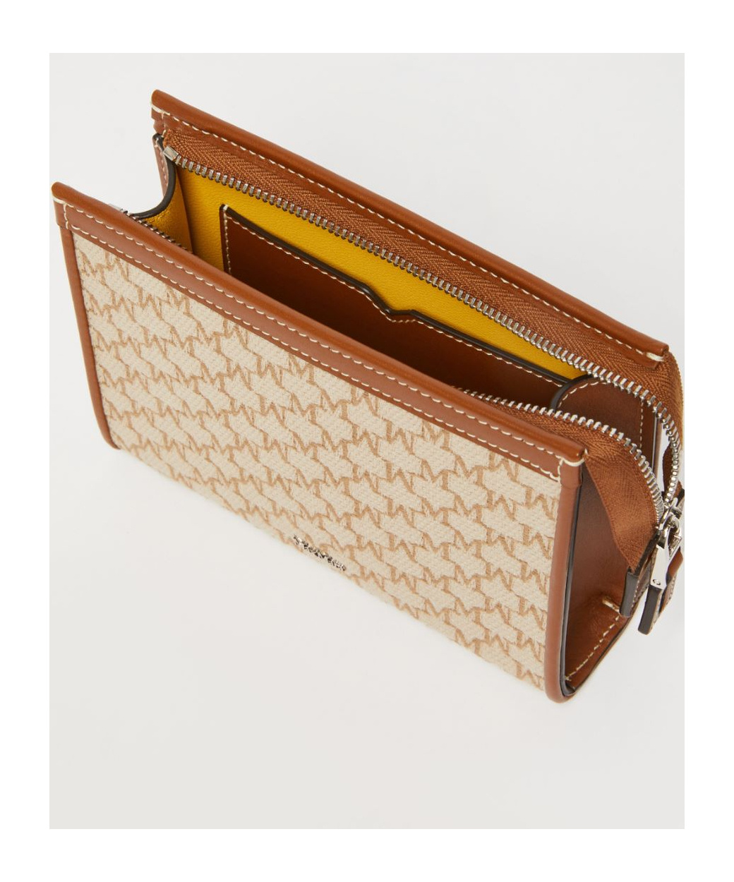 Max Mara Zipper Shoulder Bag In Hazelnut Brown