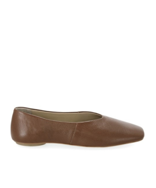 Max Mara Square Toe Flats In Brown