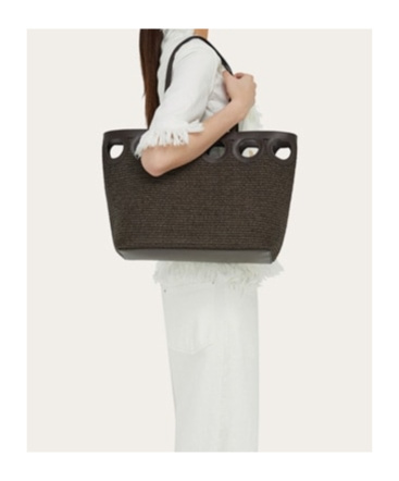Ferragamo Gancini Outline Tote Bag (l)