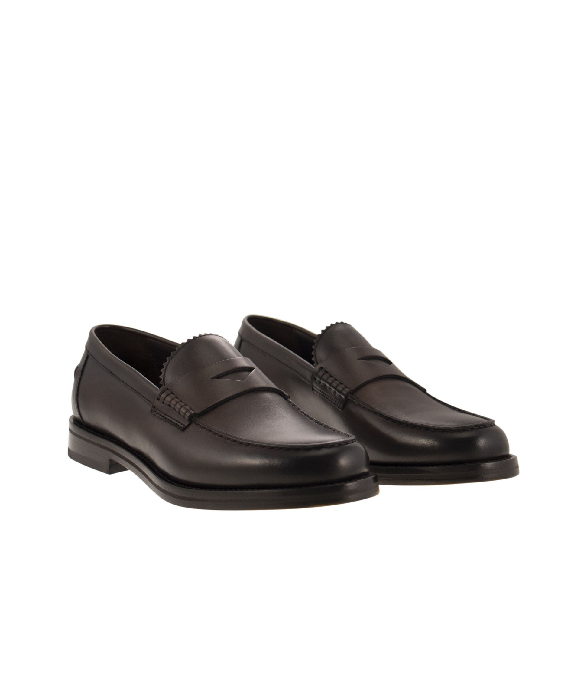 Doucal's Push On Loafers In Black