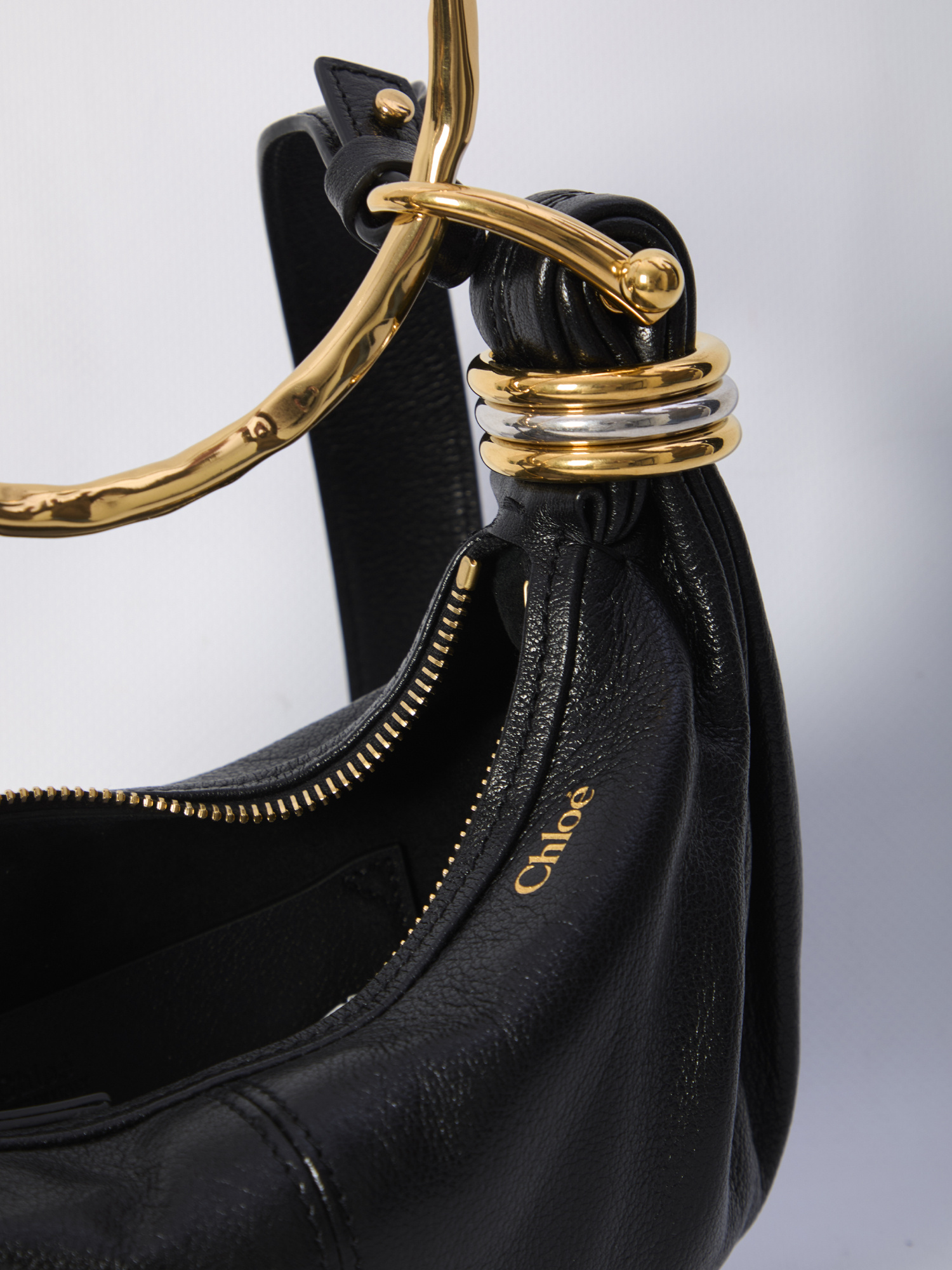 Chloé Bracelet Shoulder Bag In Black