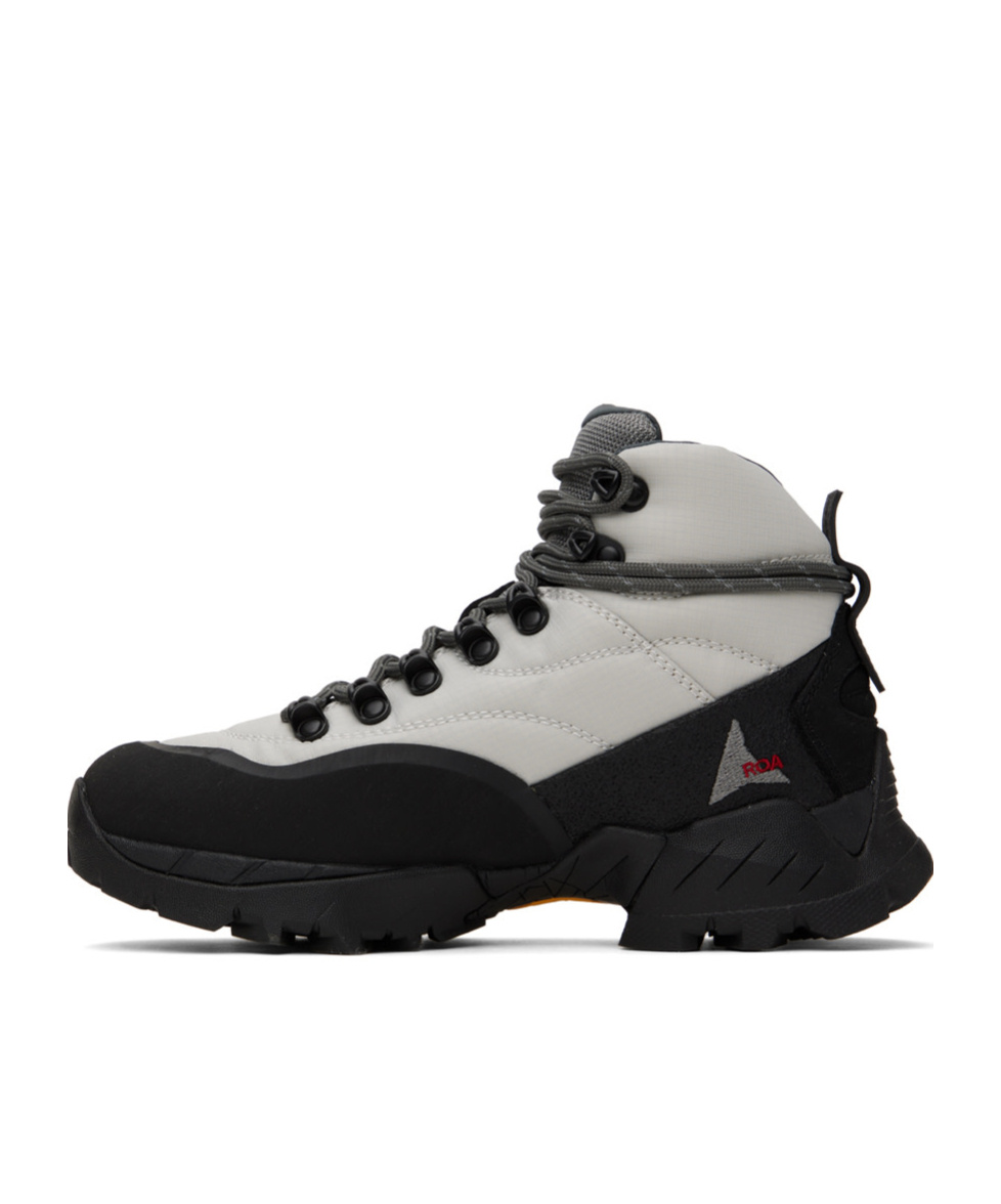 Roa Gray Andreas Strap Boots In Black