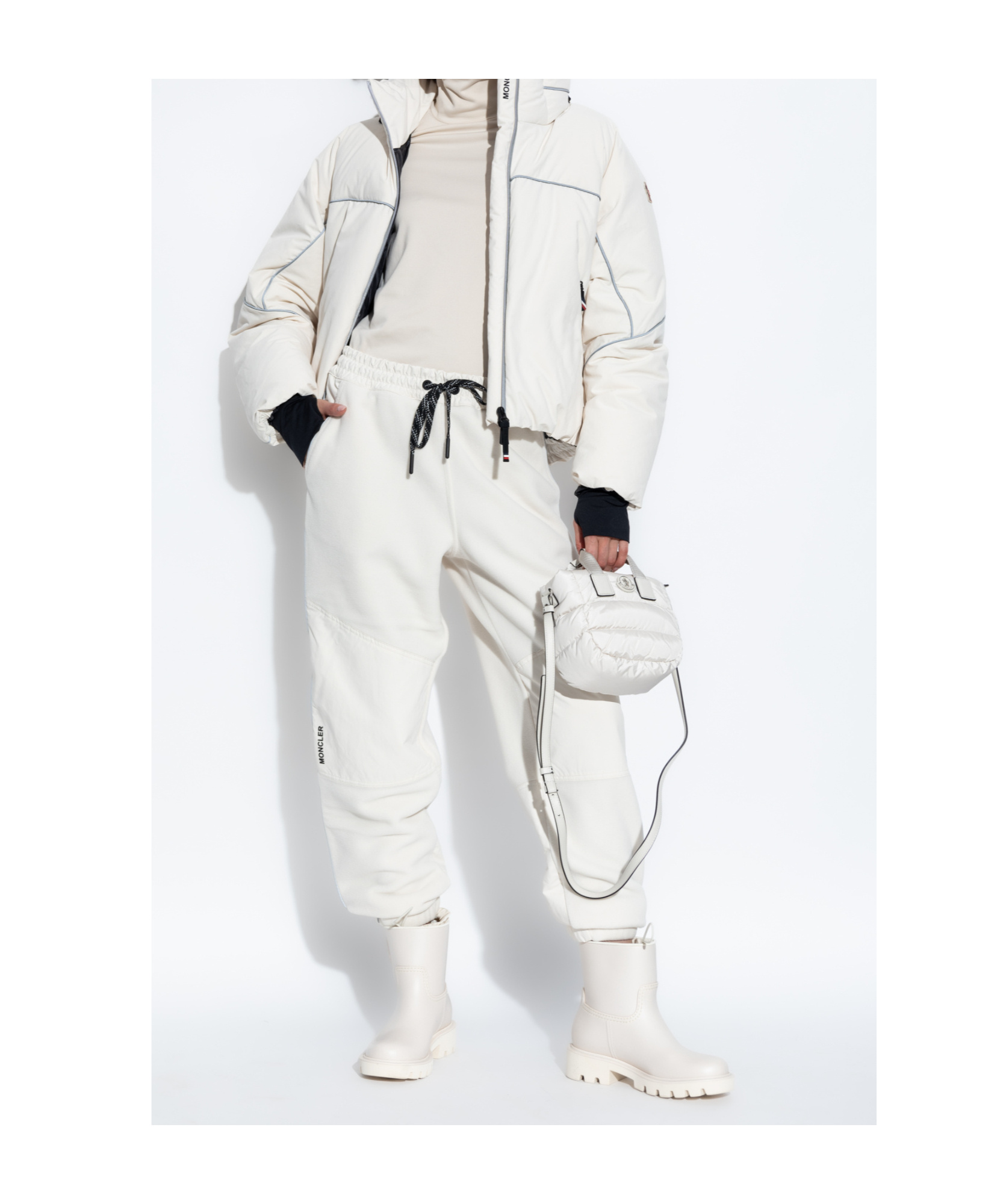 Moncler Klais Short Down Jacket In Nude