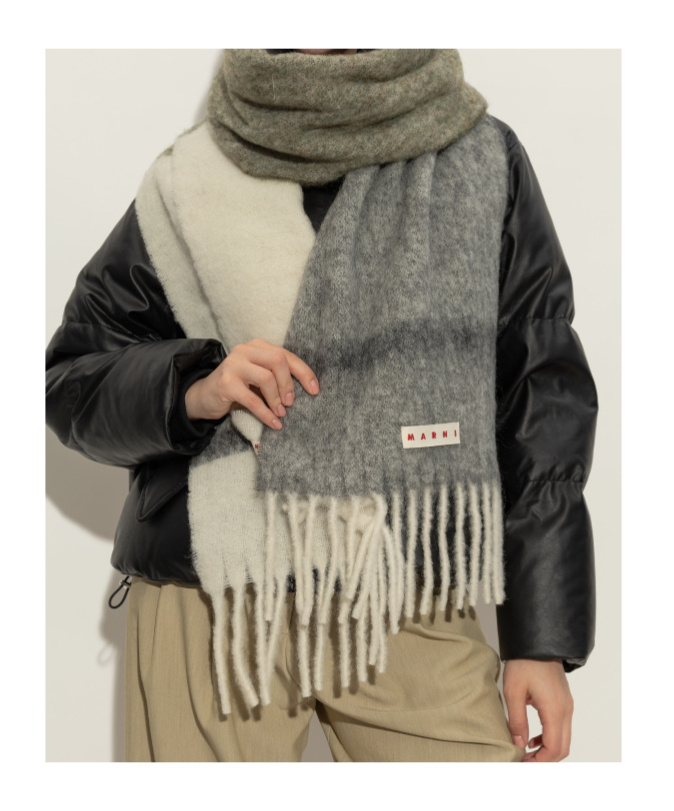 Marni Logo Patch Fringed Scarf