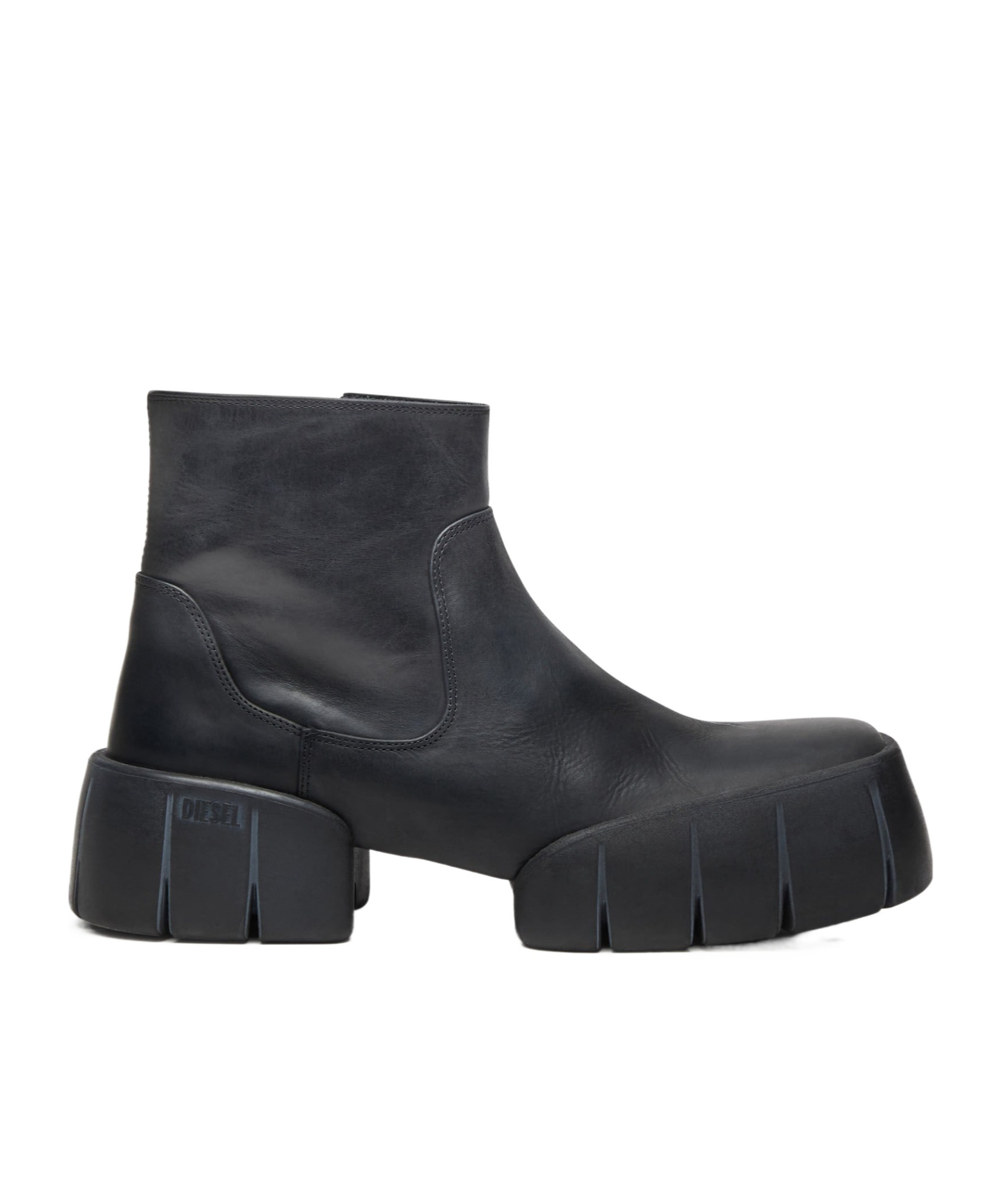 Diesel D-tex-oiled Leather Ankle Boots With Split Sole In Black