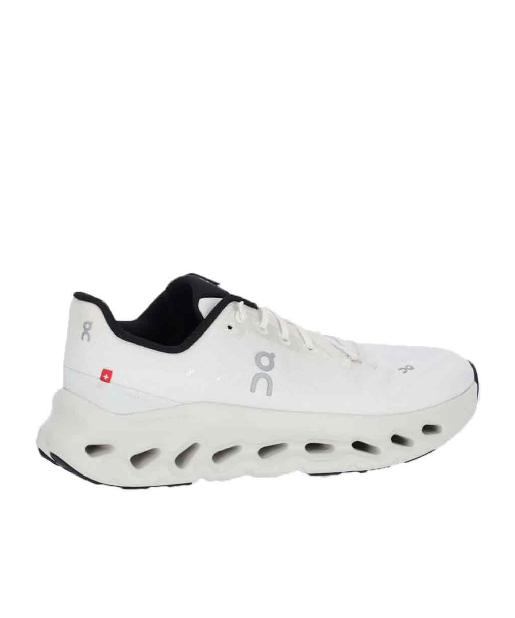 On Running Cloudtilt Sneakers In White
