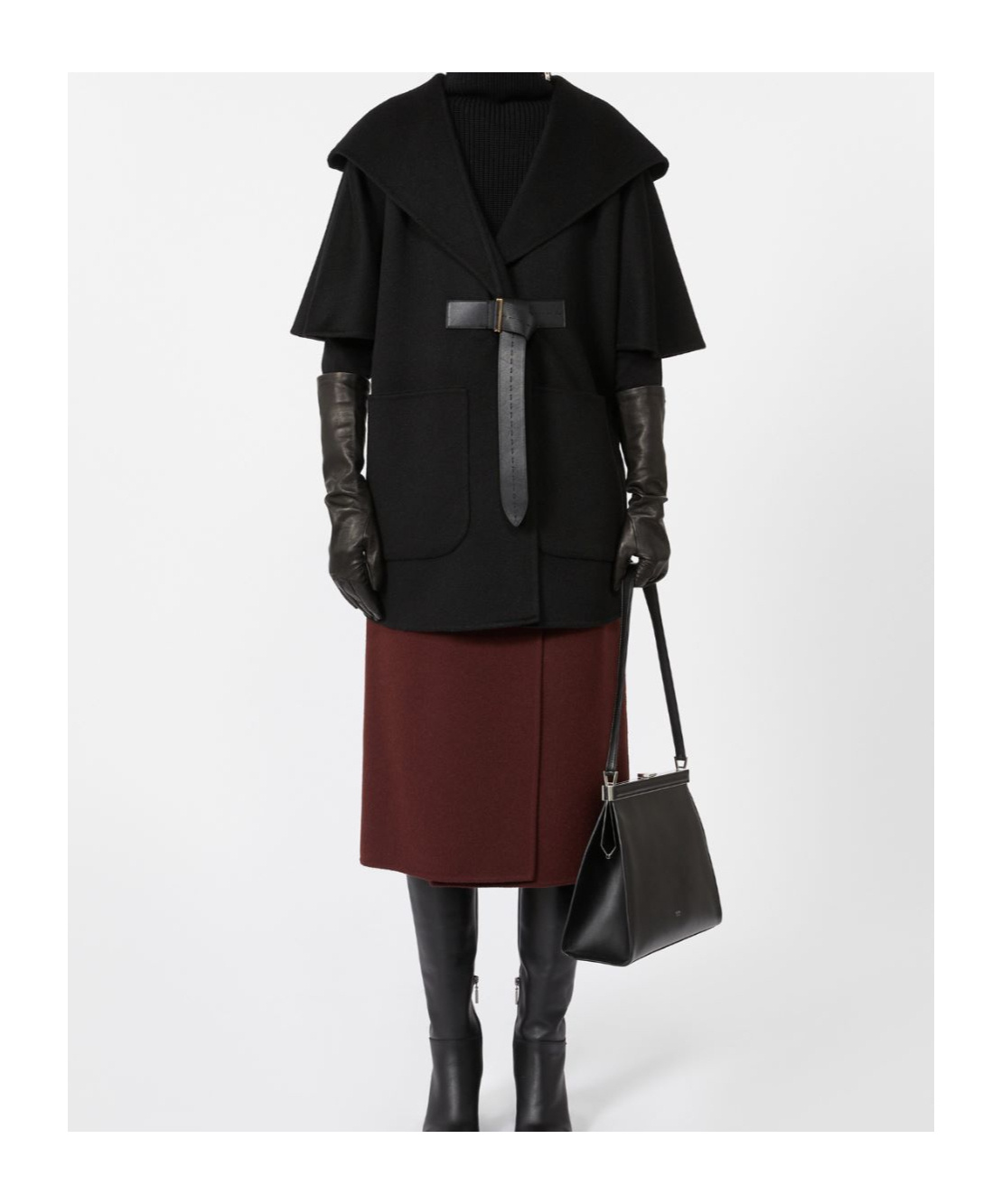 Max Mara Logo Shoulder Bag In Black