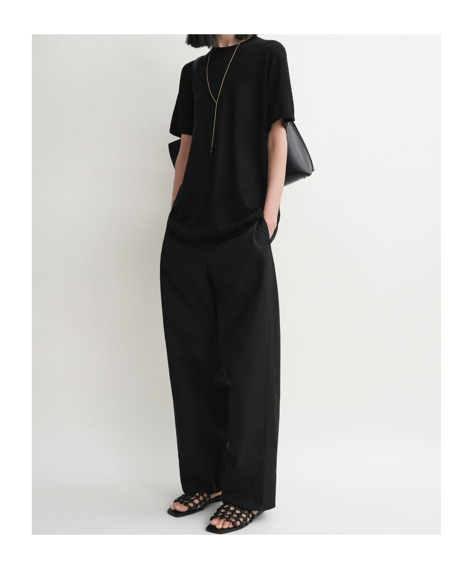 Totême Back Pocket Casual Pants In Black