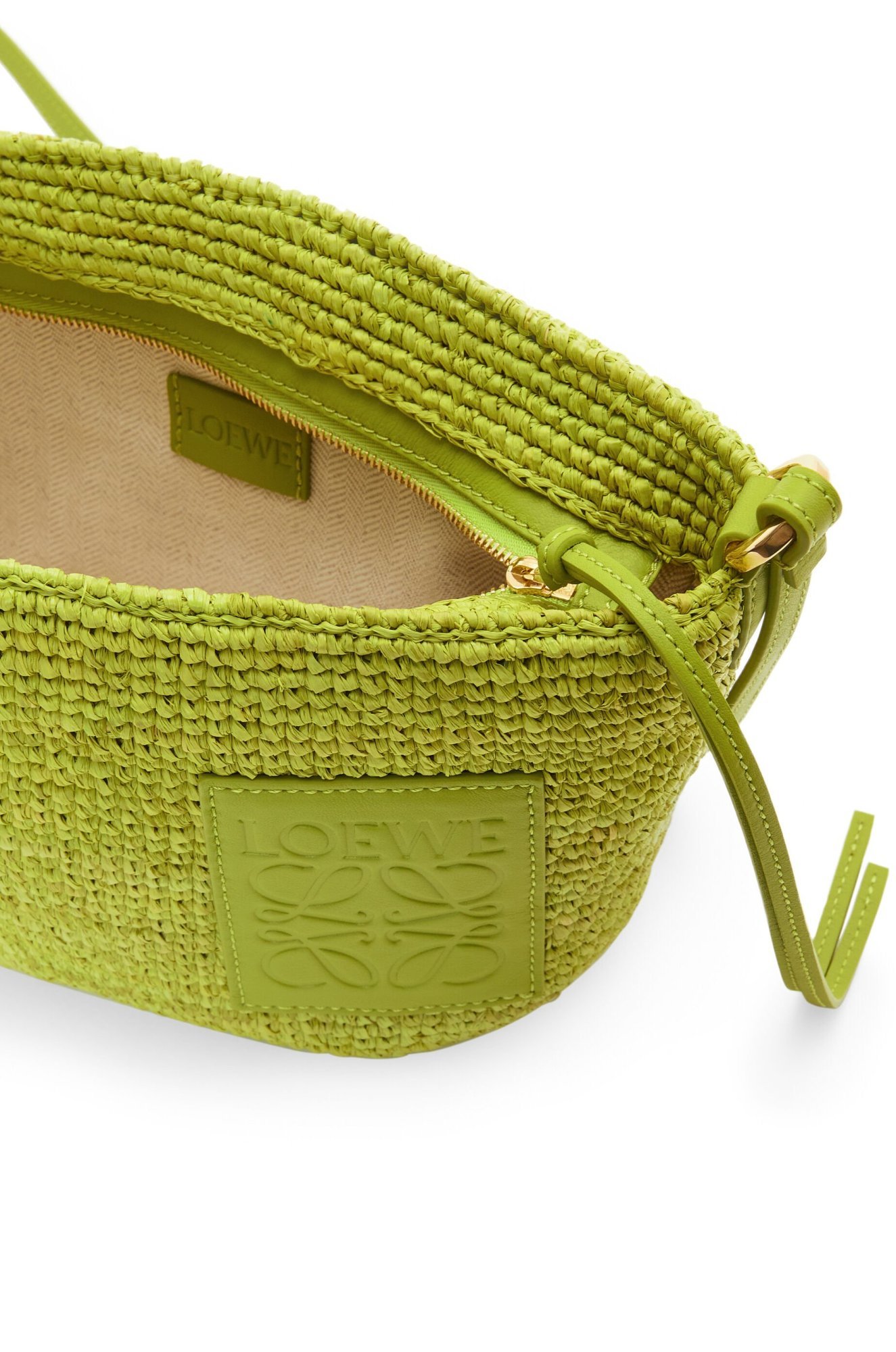 Loewe Slit Pochette Shoulder Bag In Green