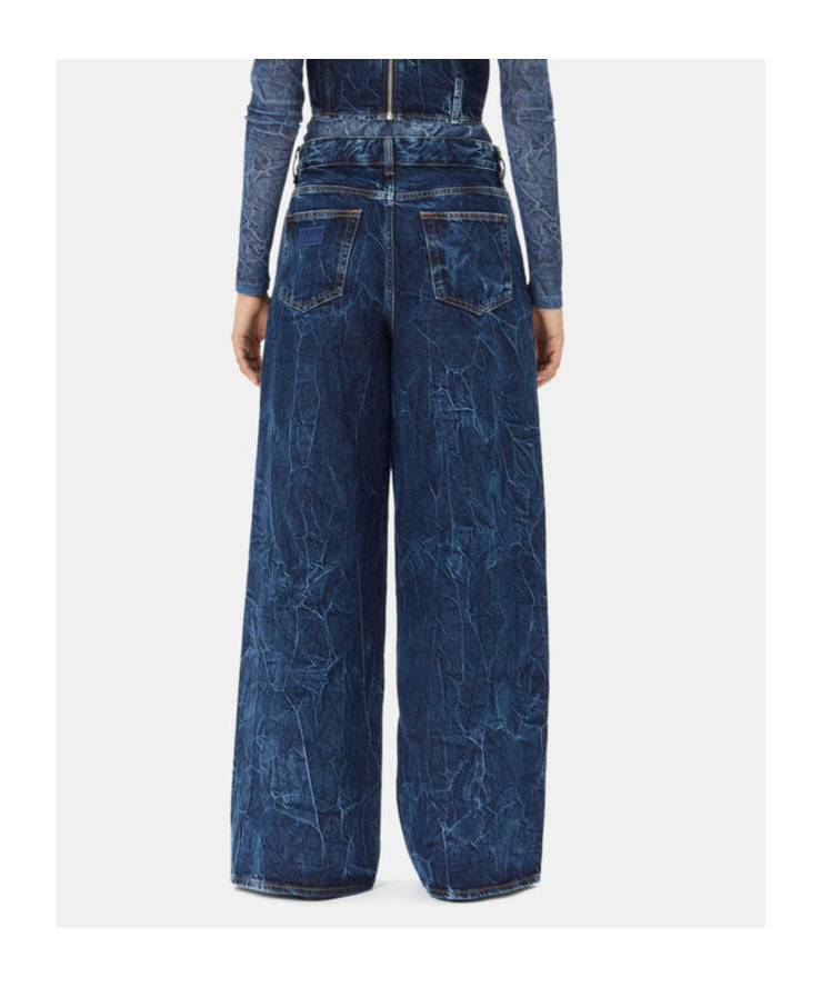 Ganni Crinkled Denim Jeans In 蓝色