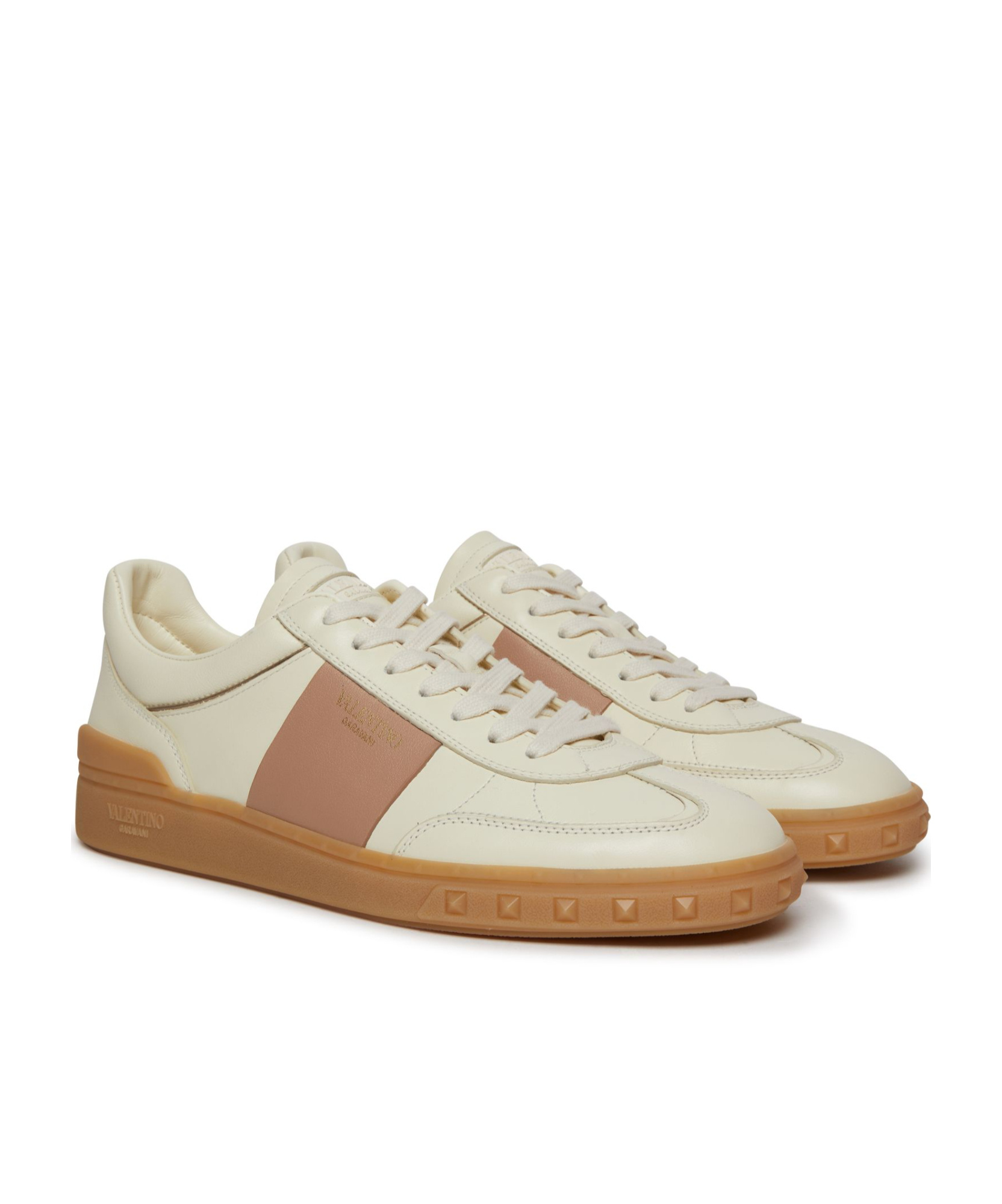 Shop Valentino Upvillage Low-cut Casual Shoes In White