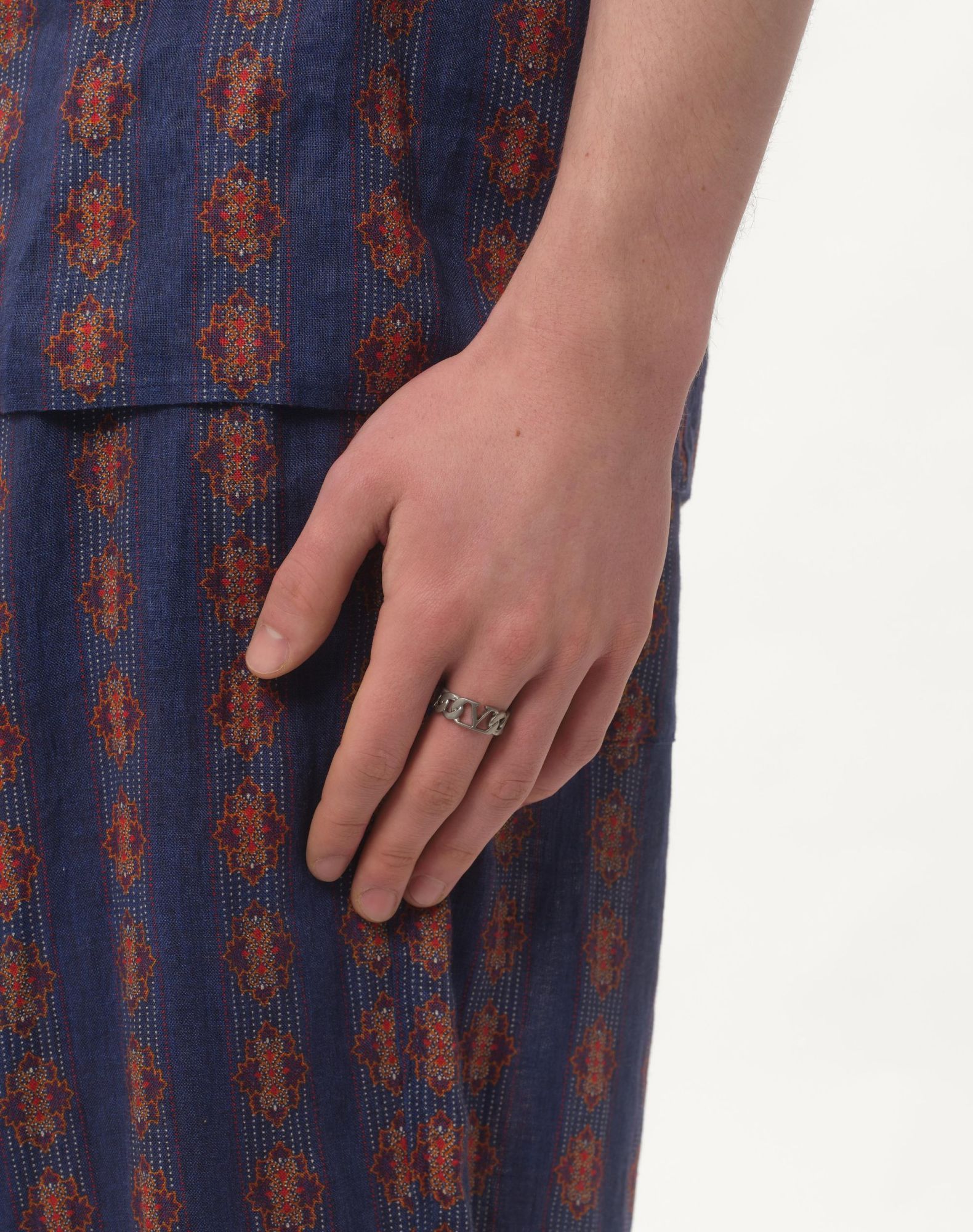 Valentino Garavani Vlogo Signature Metal Ring In White