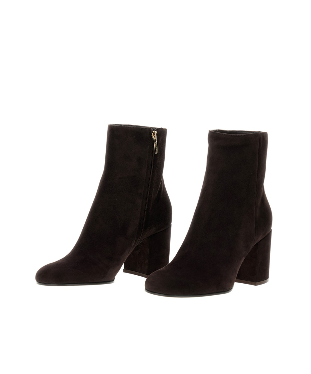 Gianvito Rossi Round Toe Ankle Boots