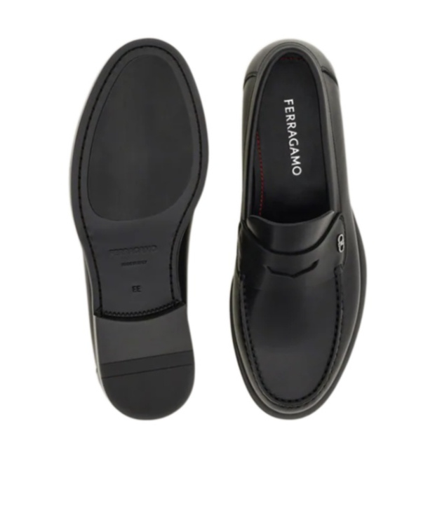FERRAGAMO FERRAGAMO GANCINI ORNAMENT PENNY LOAFERS