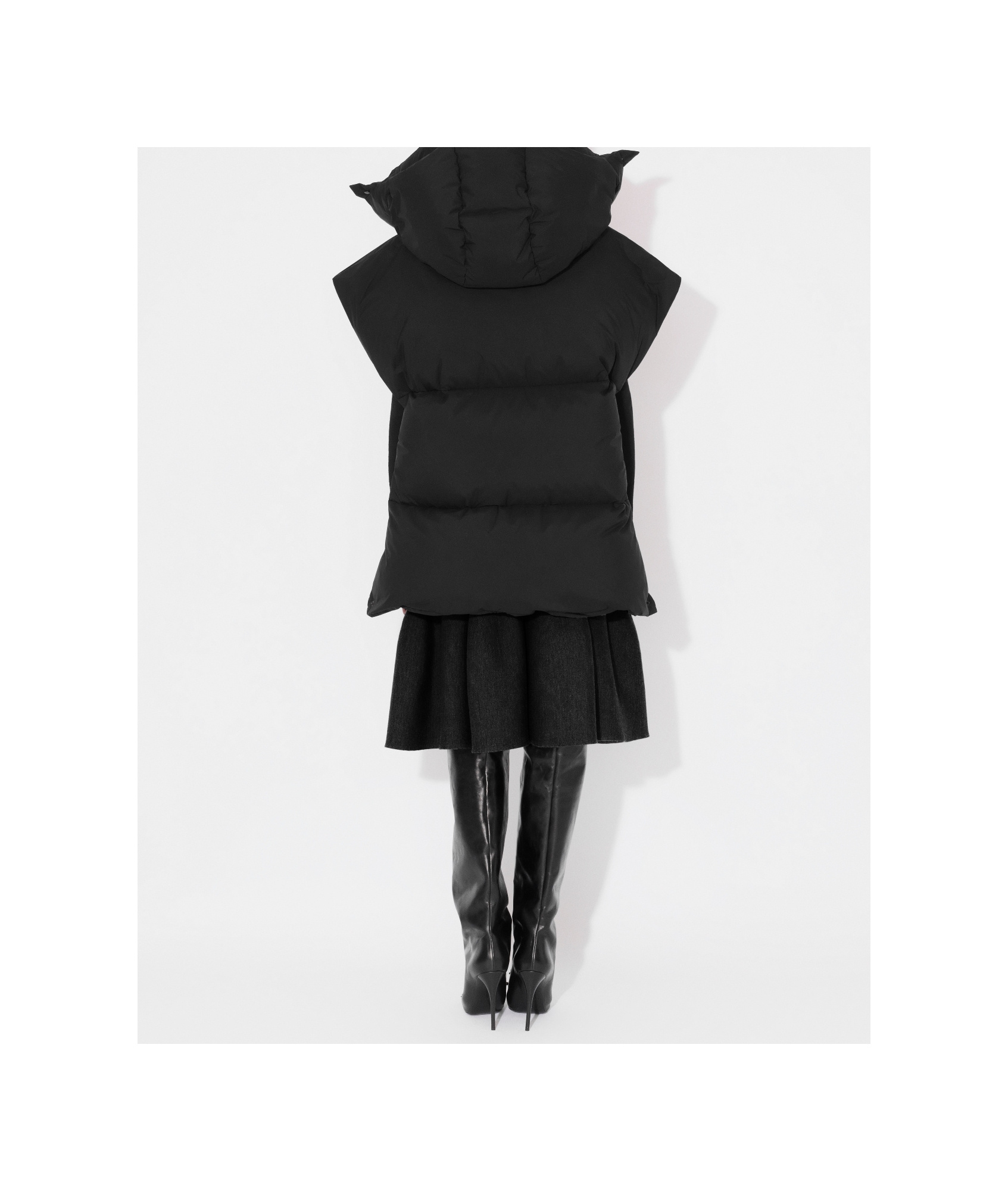 Alaïa Oversize Asymmetric Down Vest Jackets Black In Black