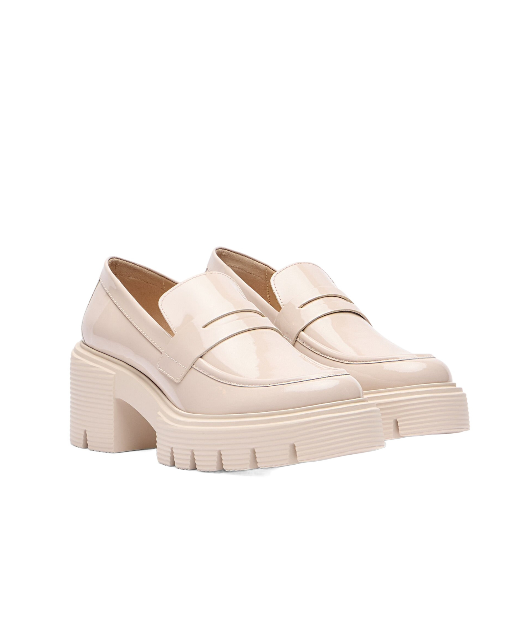 Stuart Weitzman Soho Loafer Shoes In Nude