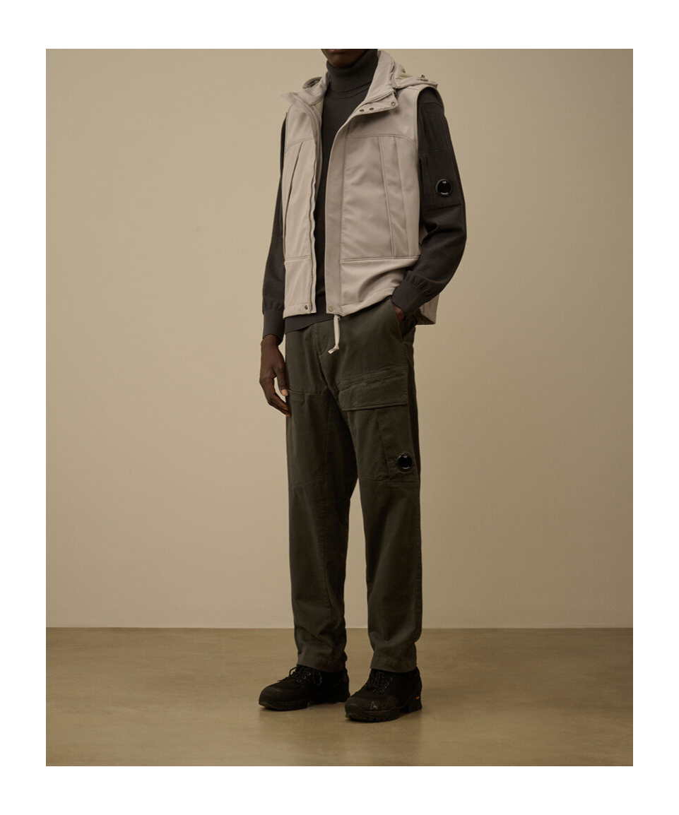 C.p. Company C.p. Shell-r Goggle Gilet In Neutral