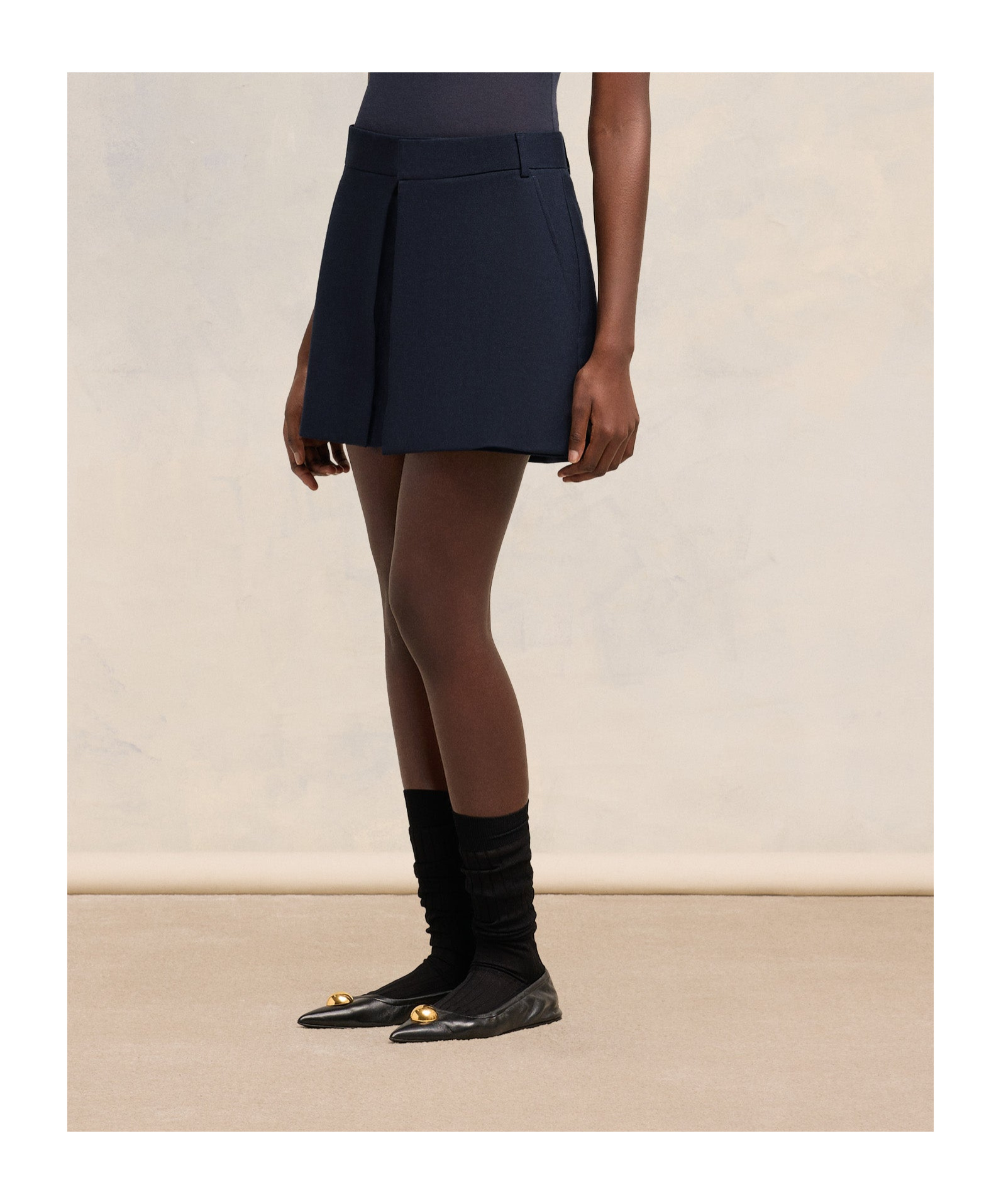 Ami Alexandre Mattiussi Ami Paris Concealed-fastened Mini Skirt In Black