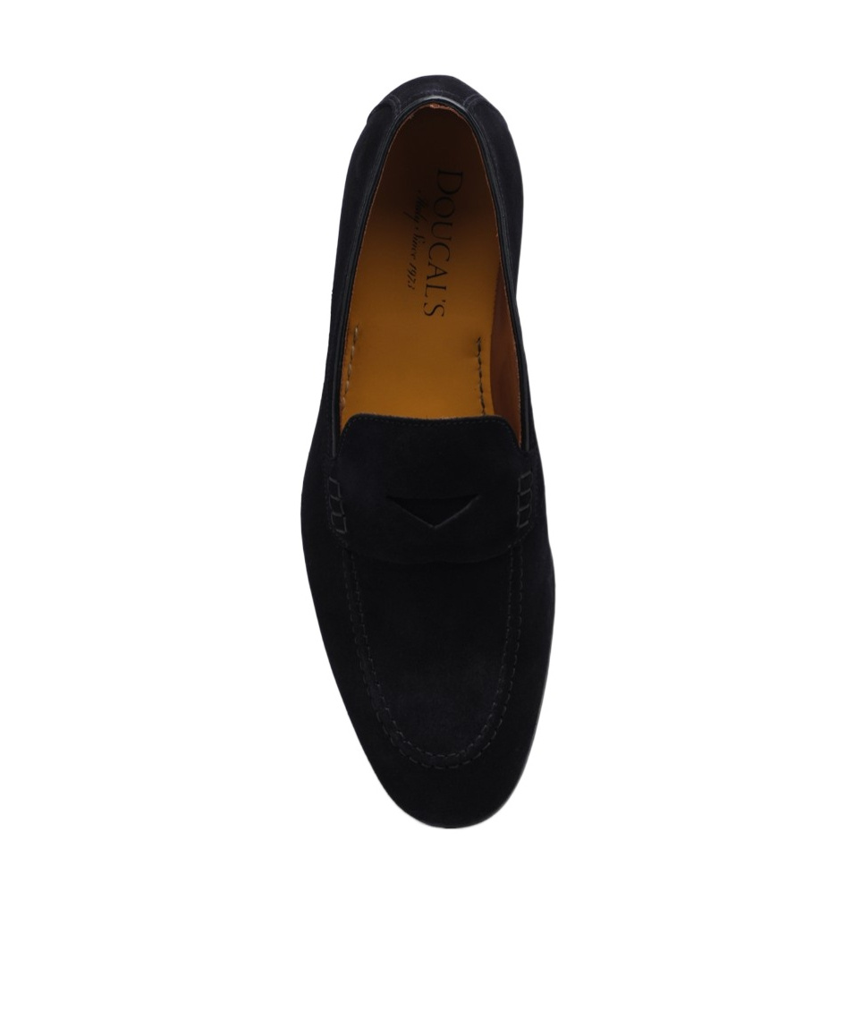 Doucal's Round Head Business Casual Shoes In Black