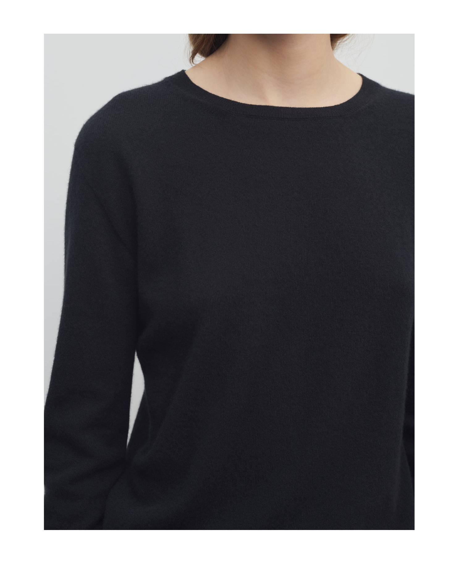 The Row Long-sleeved Sweater In Black