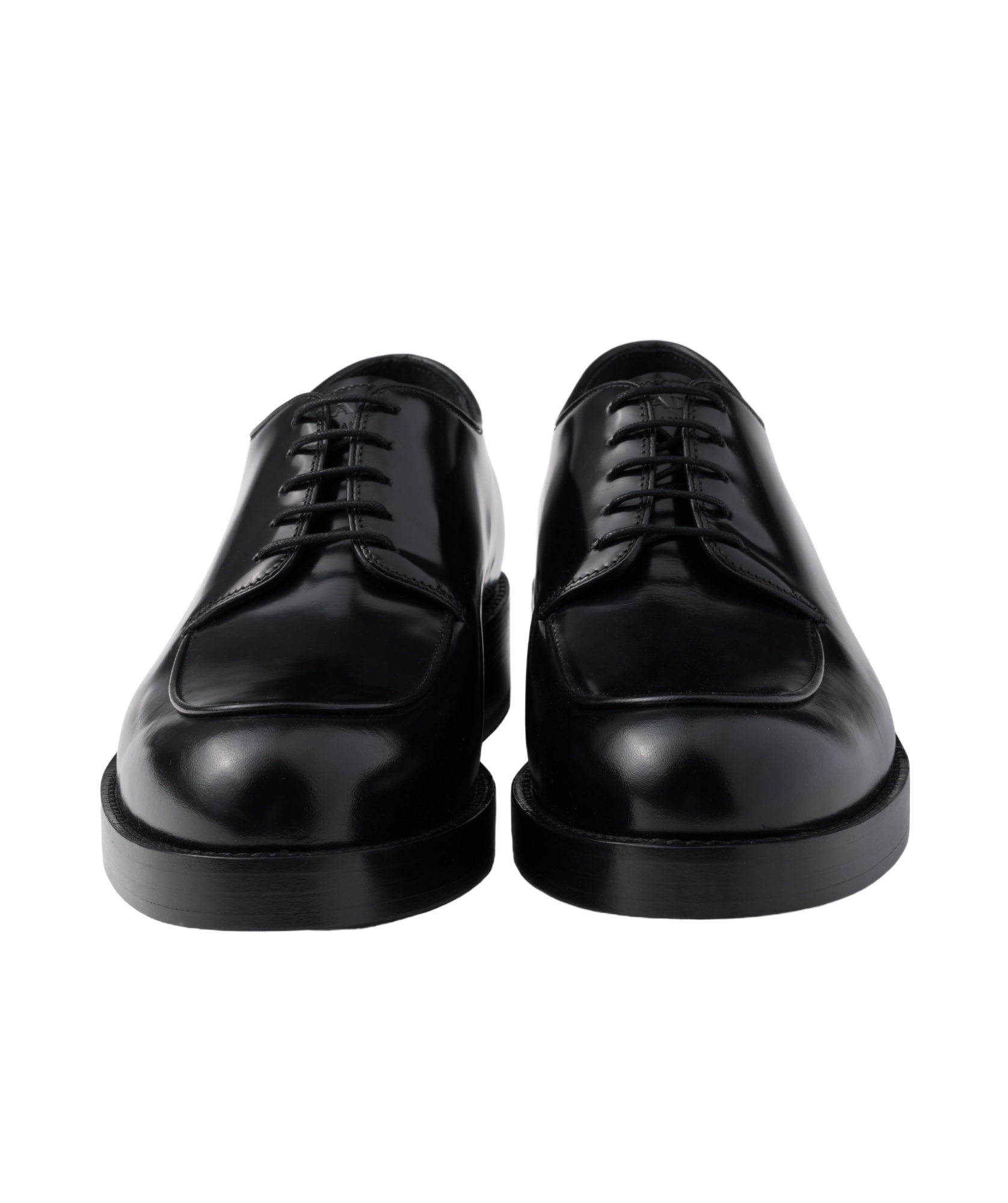 Prada Lace-up Shoes In Patent Leather In Black