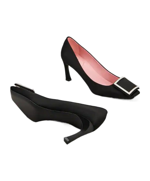Roger Vivier Trompette Pumps In Satin In Black