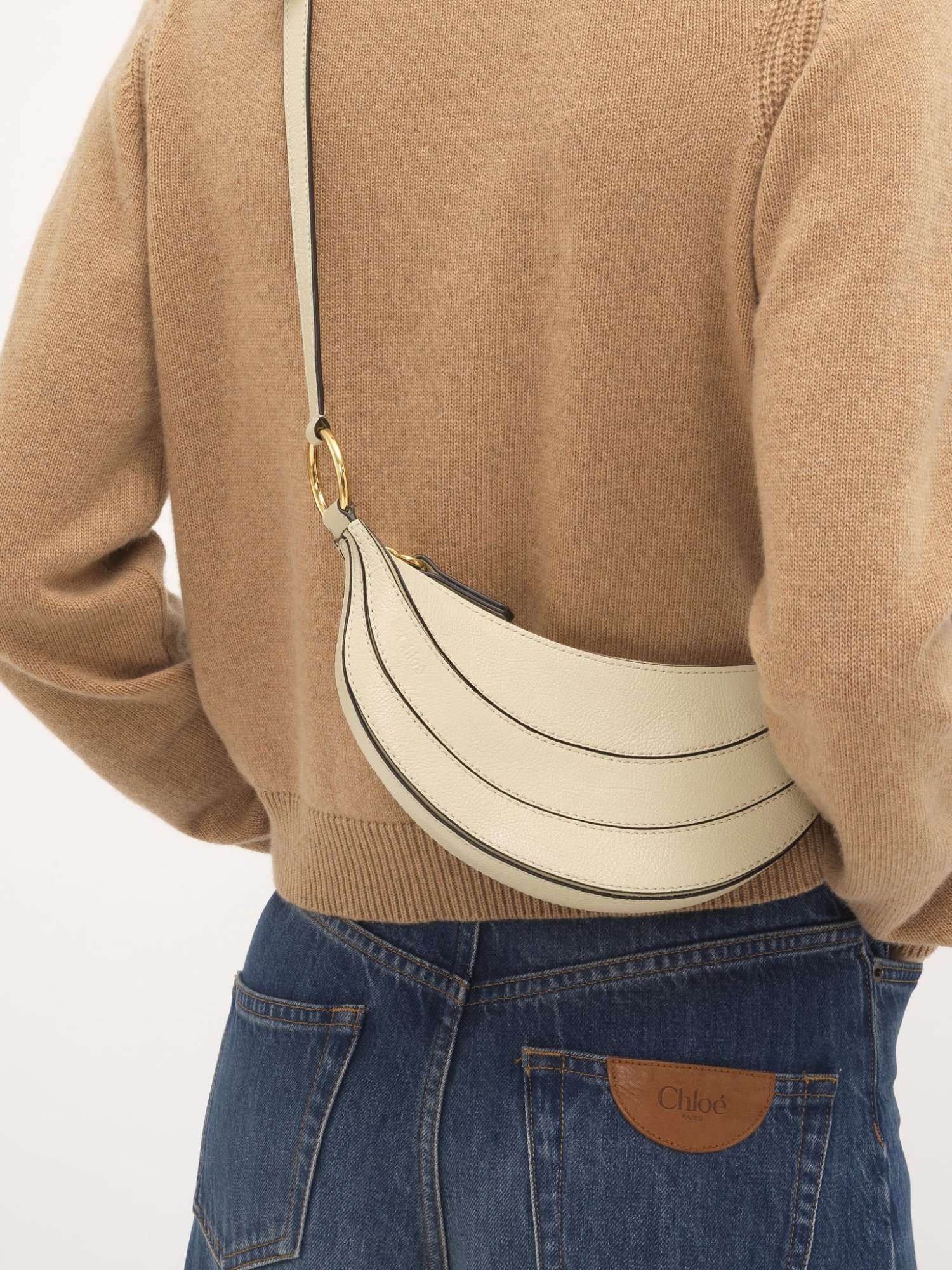 Chloé Chloe Banana Cross-body Bag In Grained Leather In White