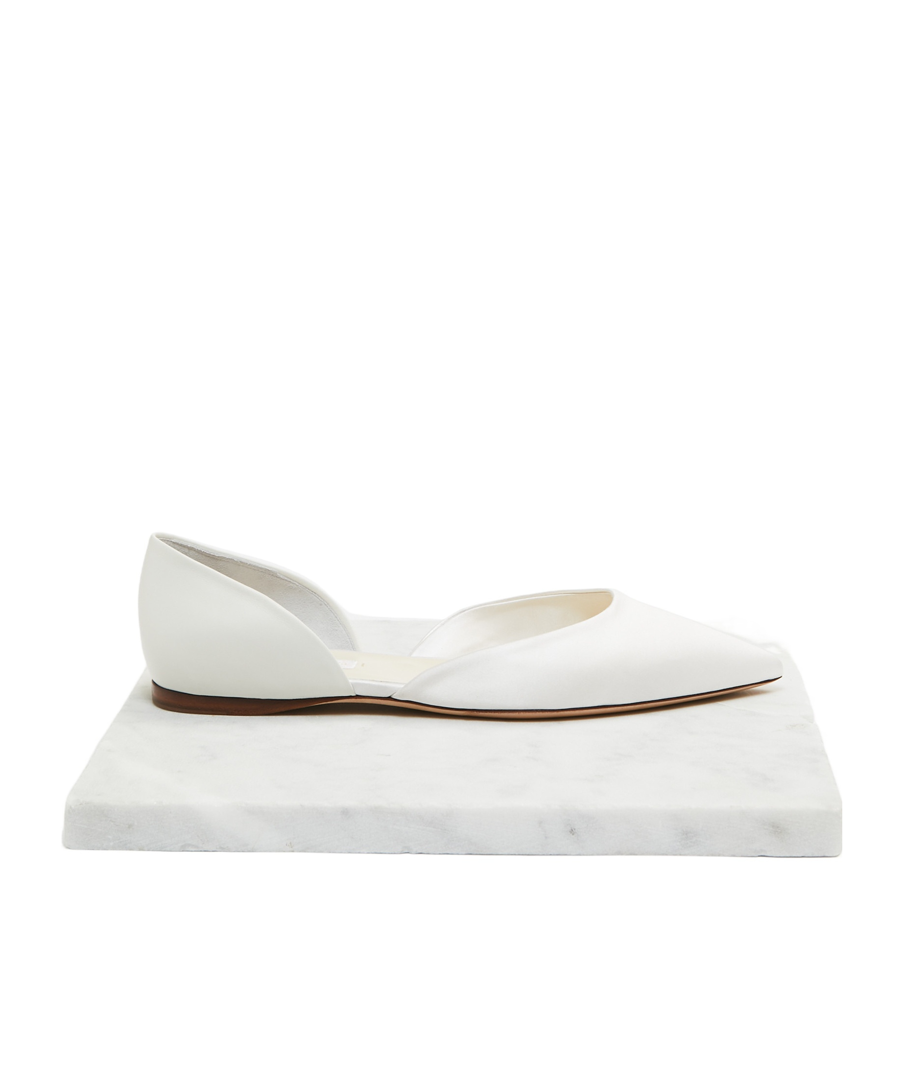Max Mara Pointed Ballet Shoes In White