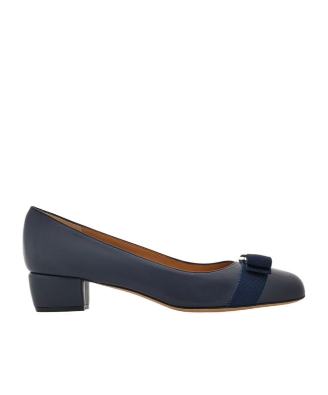 Shop Ferragamo Round Head High Heels In Black