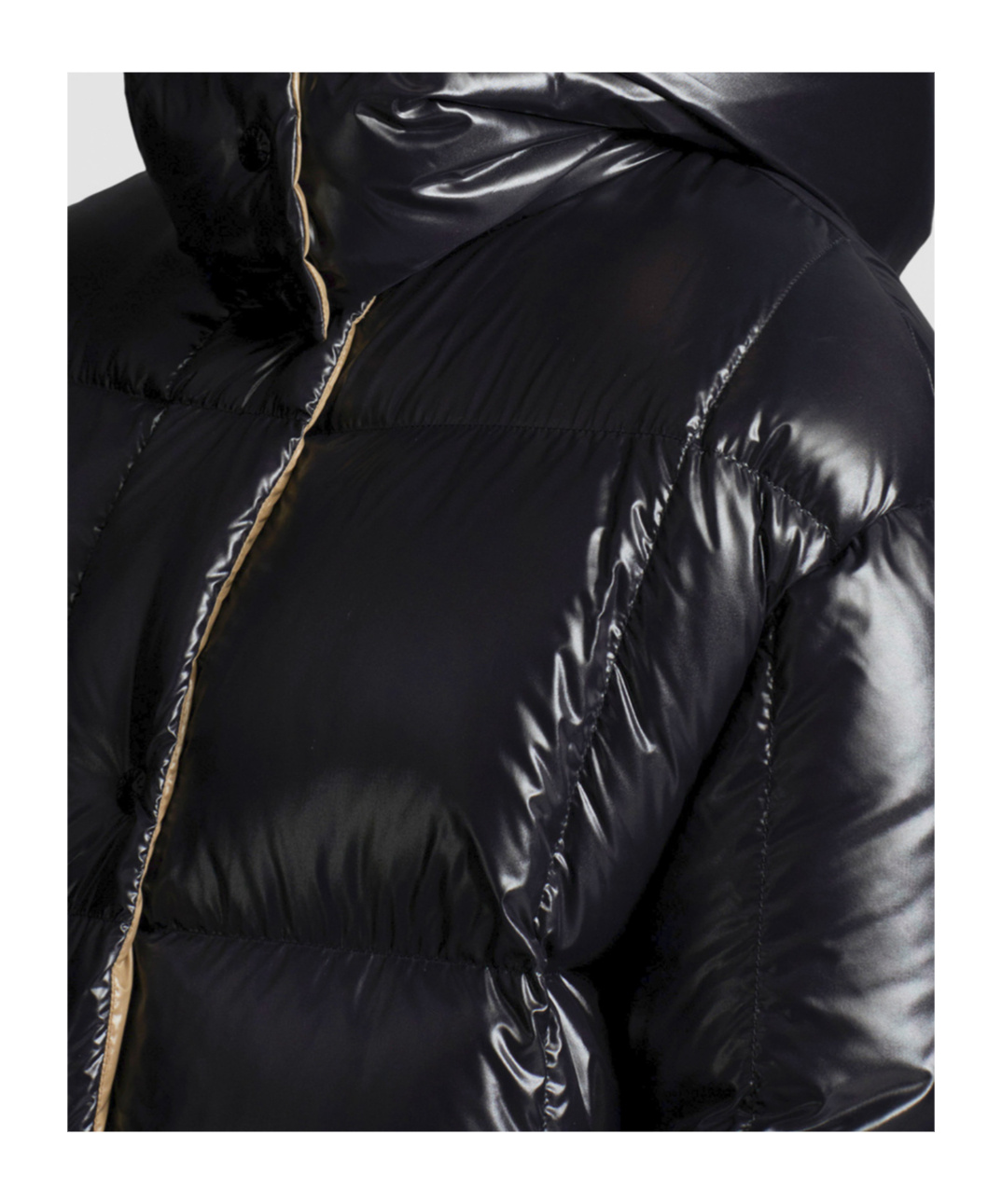 Moncler Parana Hooded Short Down Jacket Black In Black