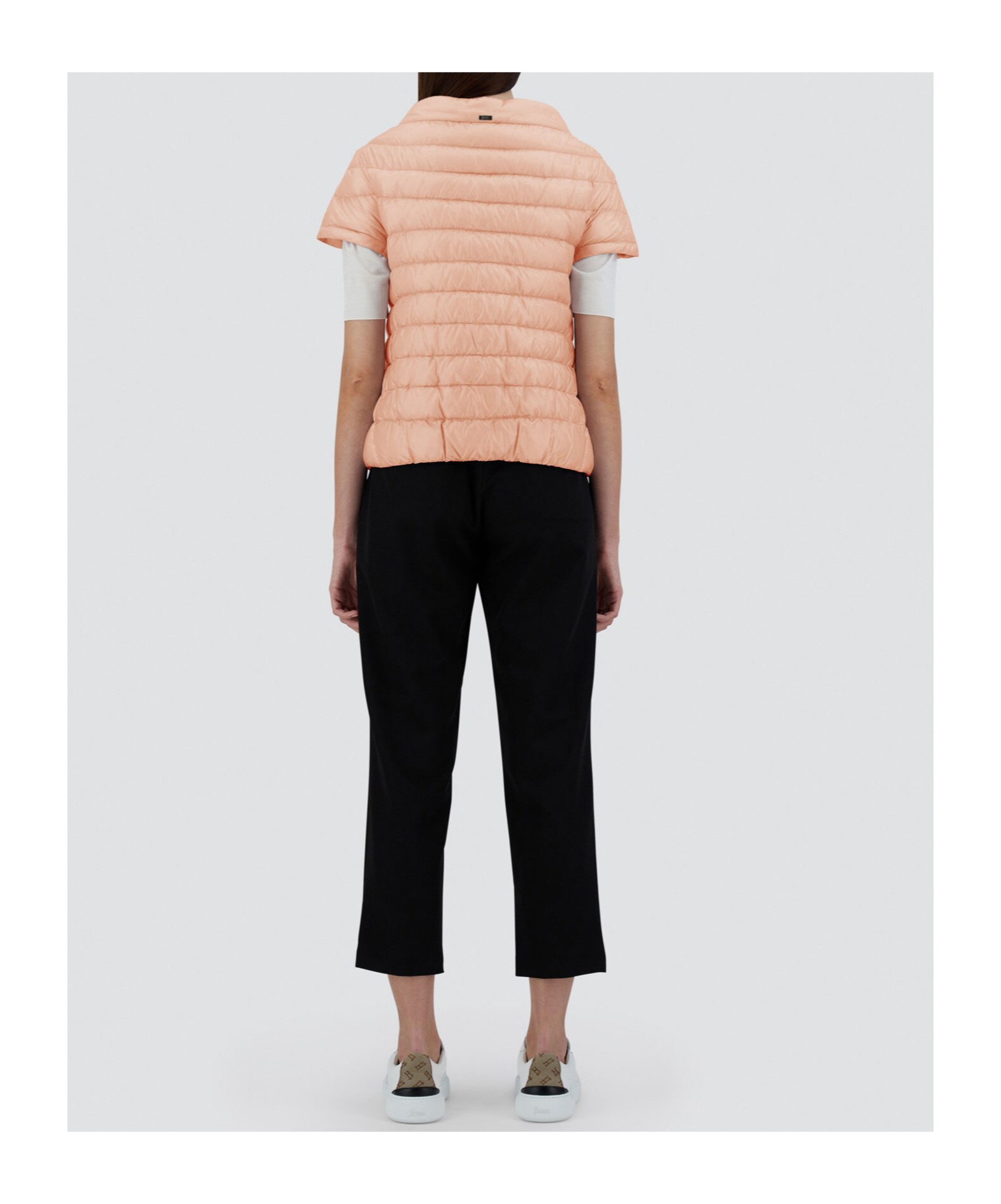Herno Puffer Jackets With Short Sleeves And High Collar In Pink