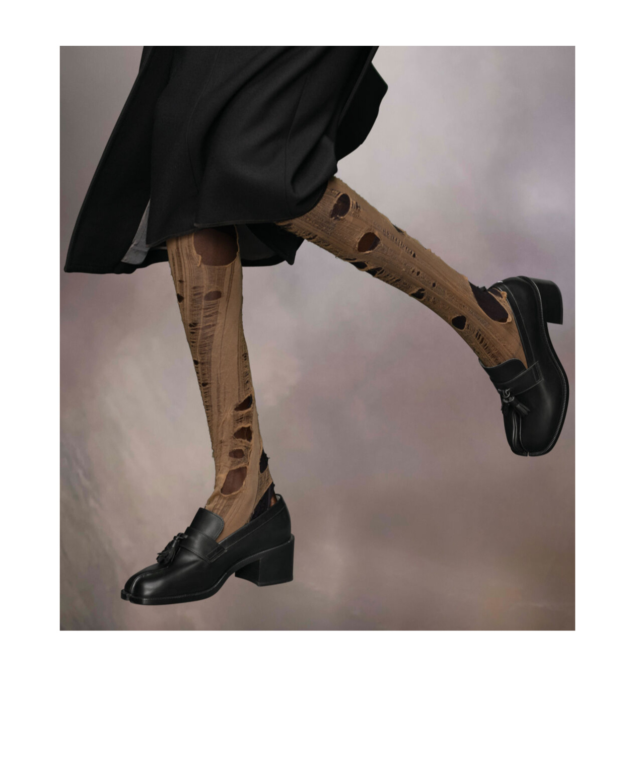 Maison Margiela Tabi Tassel-detail Leather Loafers In Black