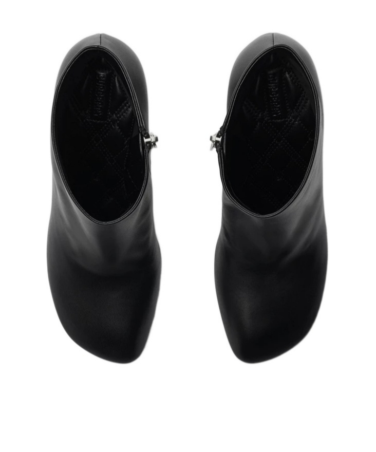 Burberry Baby 85 Leather Ankle Boots In Black