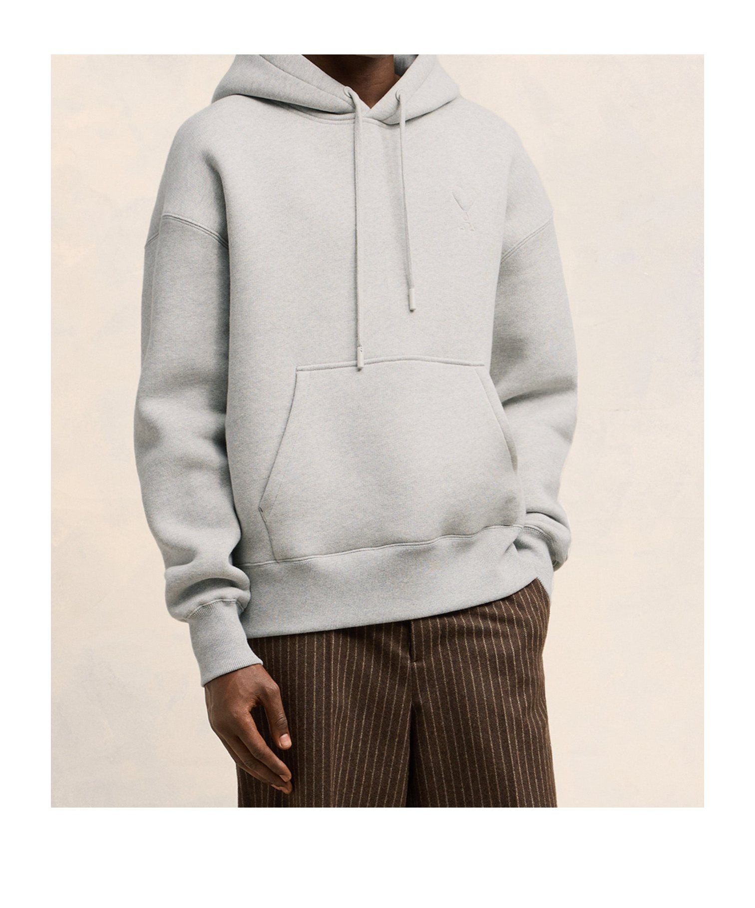 Ami Alexandre Mattiussi Ami Paris Long-sleeved Drawstring Hoodie In Gray