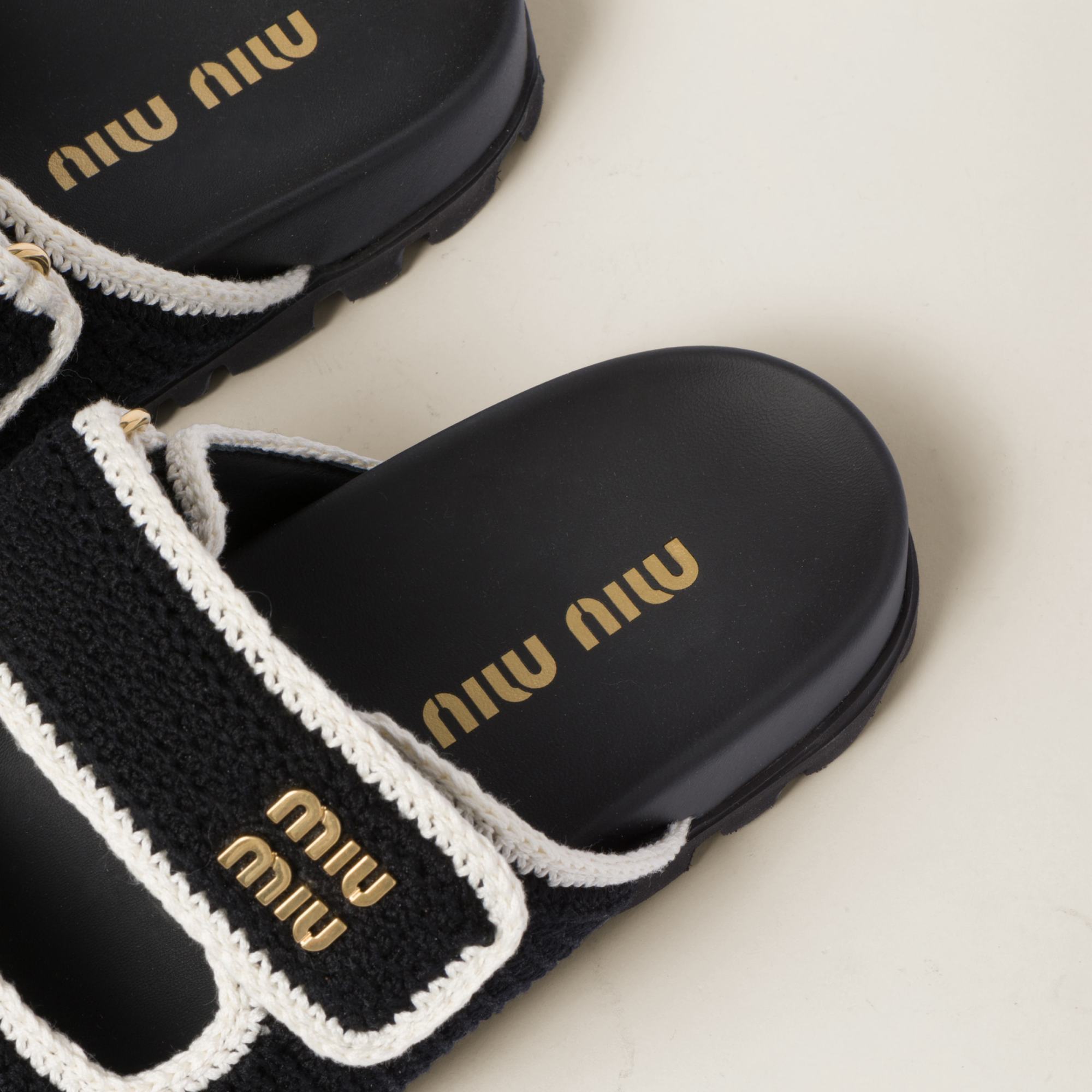 Miu Miu Bicolor Crochet Grip Slide Sandals In Black