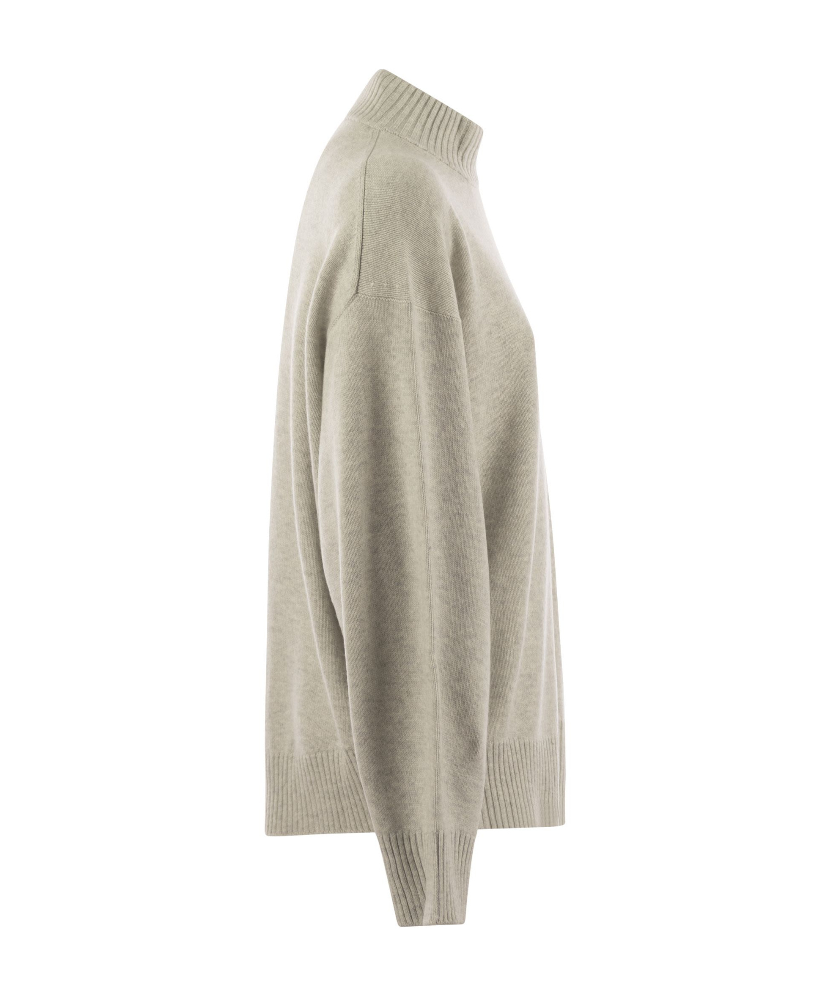 Brunello Cucinelli Elegant Cashmere Turtleneck Sweater With Shimmering Cuff Accents In Nude