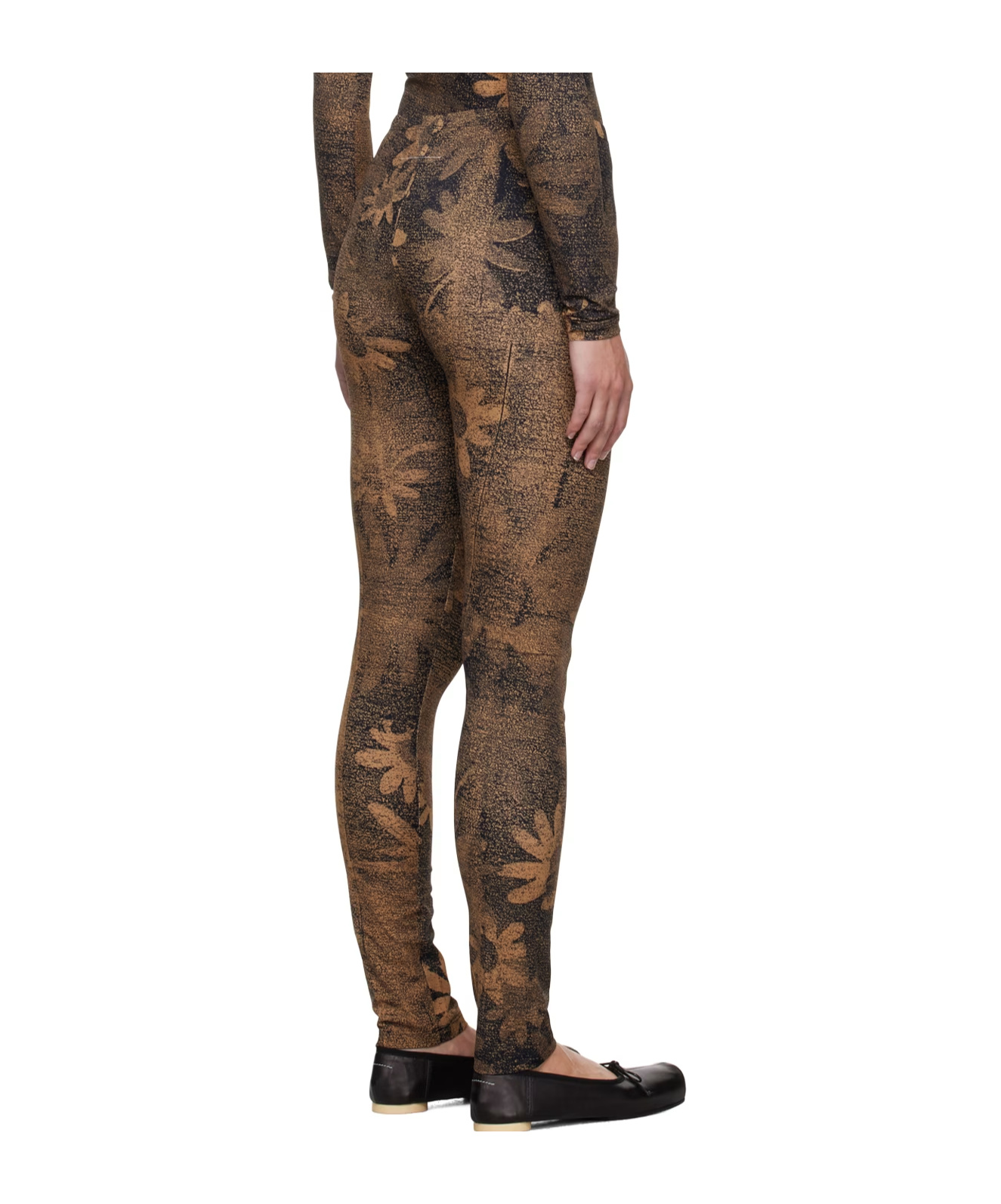 Shop Mm6 Maison Margiela Abstract-print Elasticated-waist Leggings In Brown