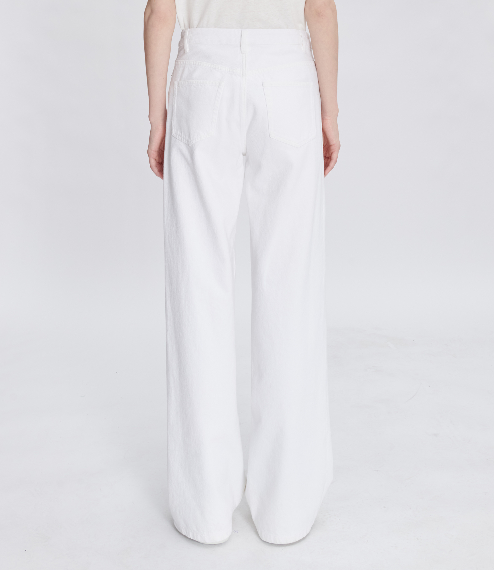Apc Straight Jeans Pants In White