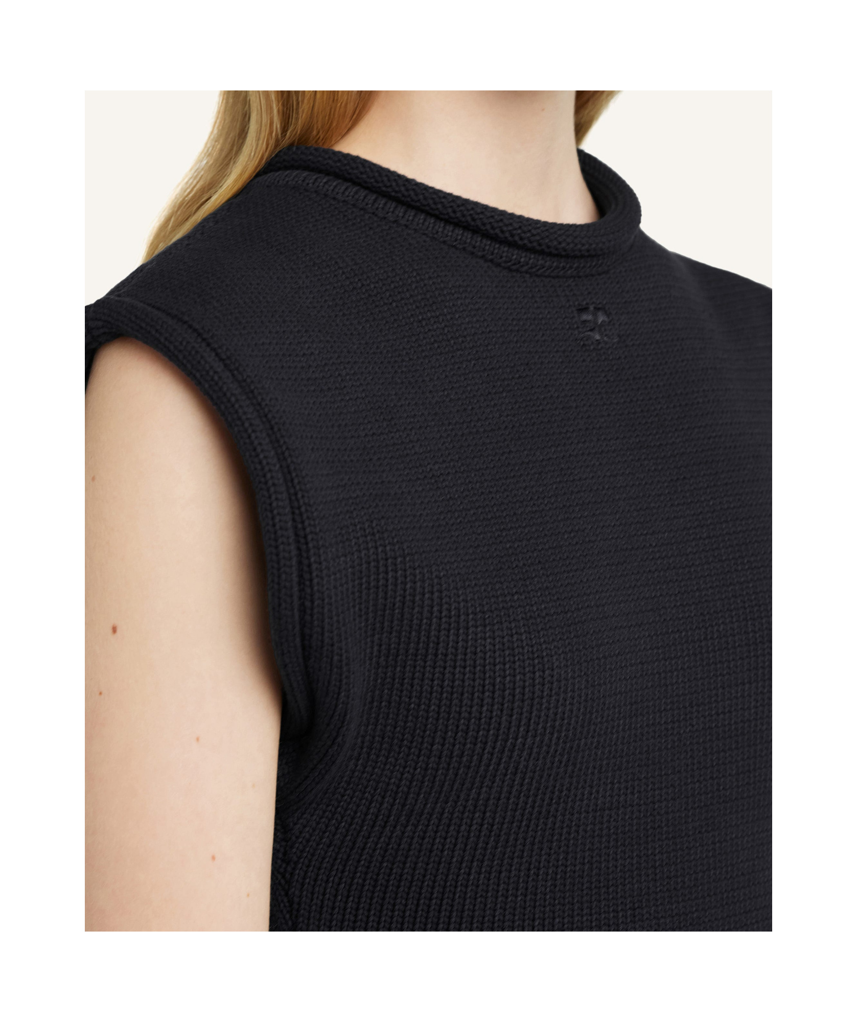 Shop Courrèges Cropped Sleeveless Jumper In Black