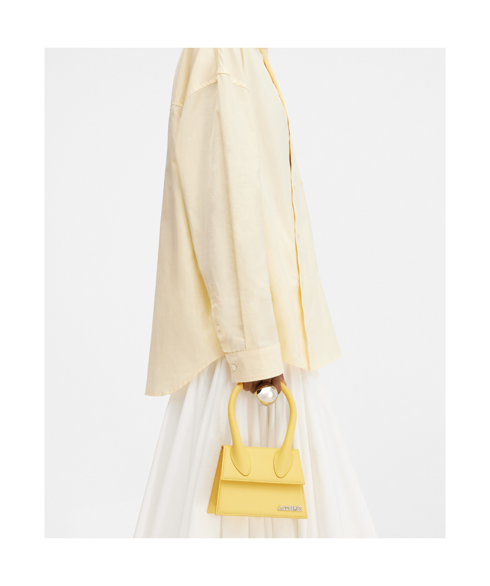 Jacquemus The Medium Chiquito In Light Yellow