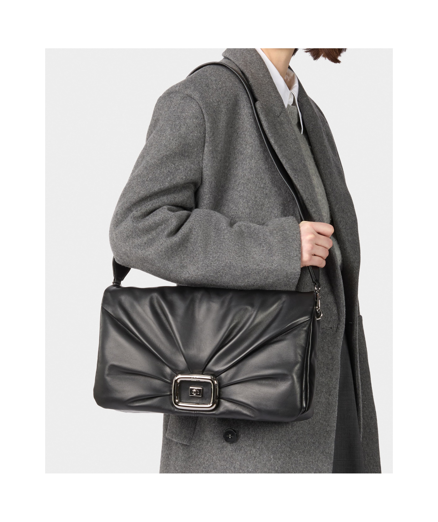Roger Vivier Pleated Shoulder Bag In Black