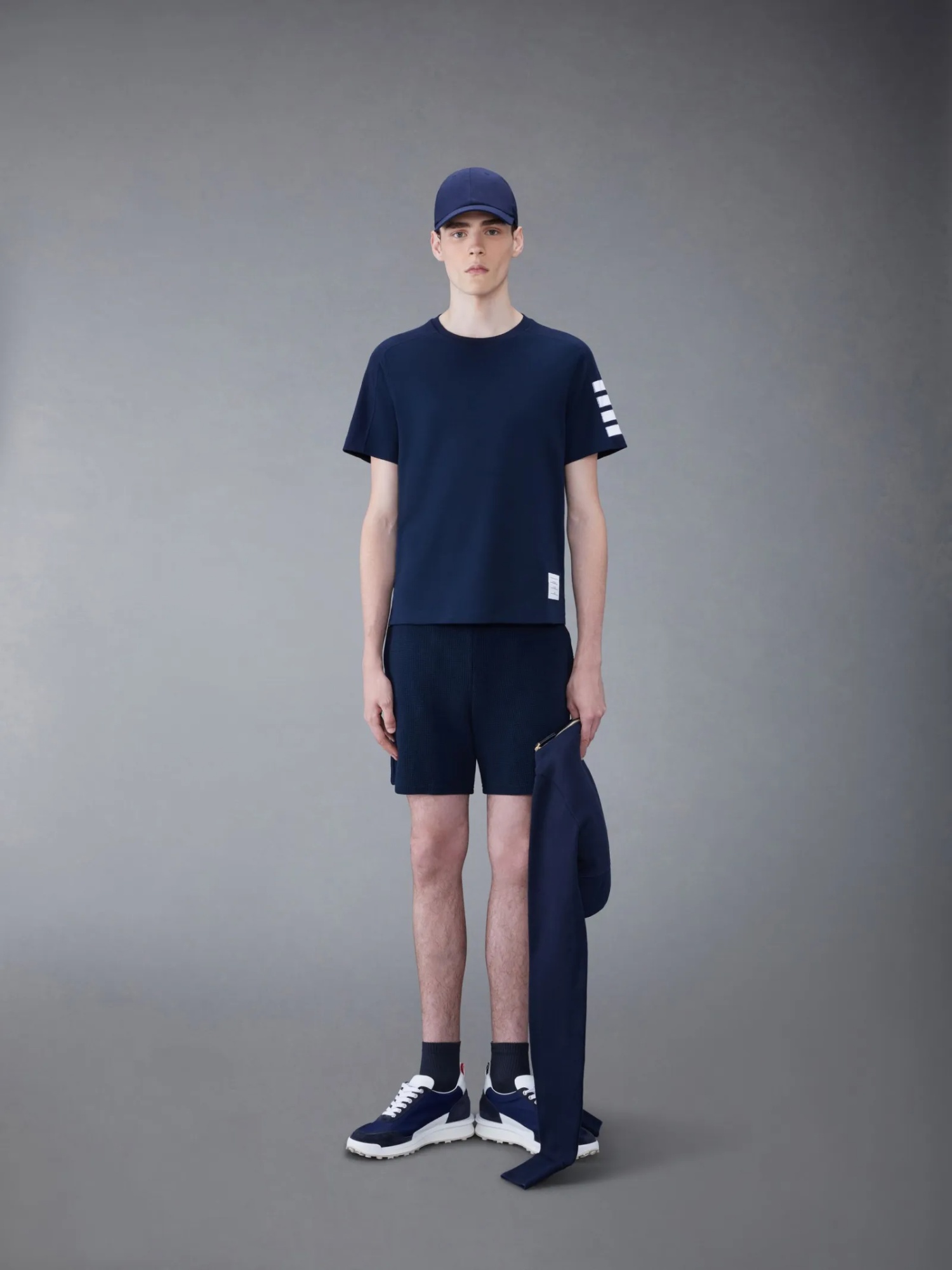 Thom Browne Short-sleeve Crew Neck T-shirt With Bold Sleeve Stripes In Black