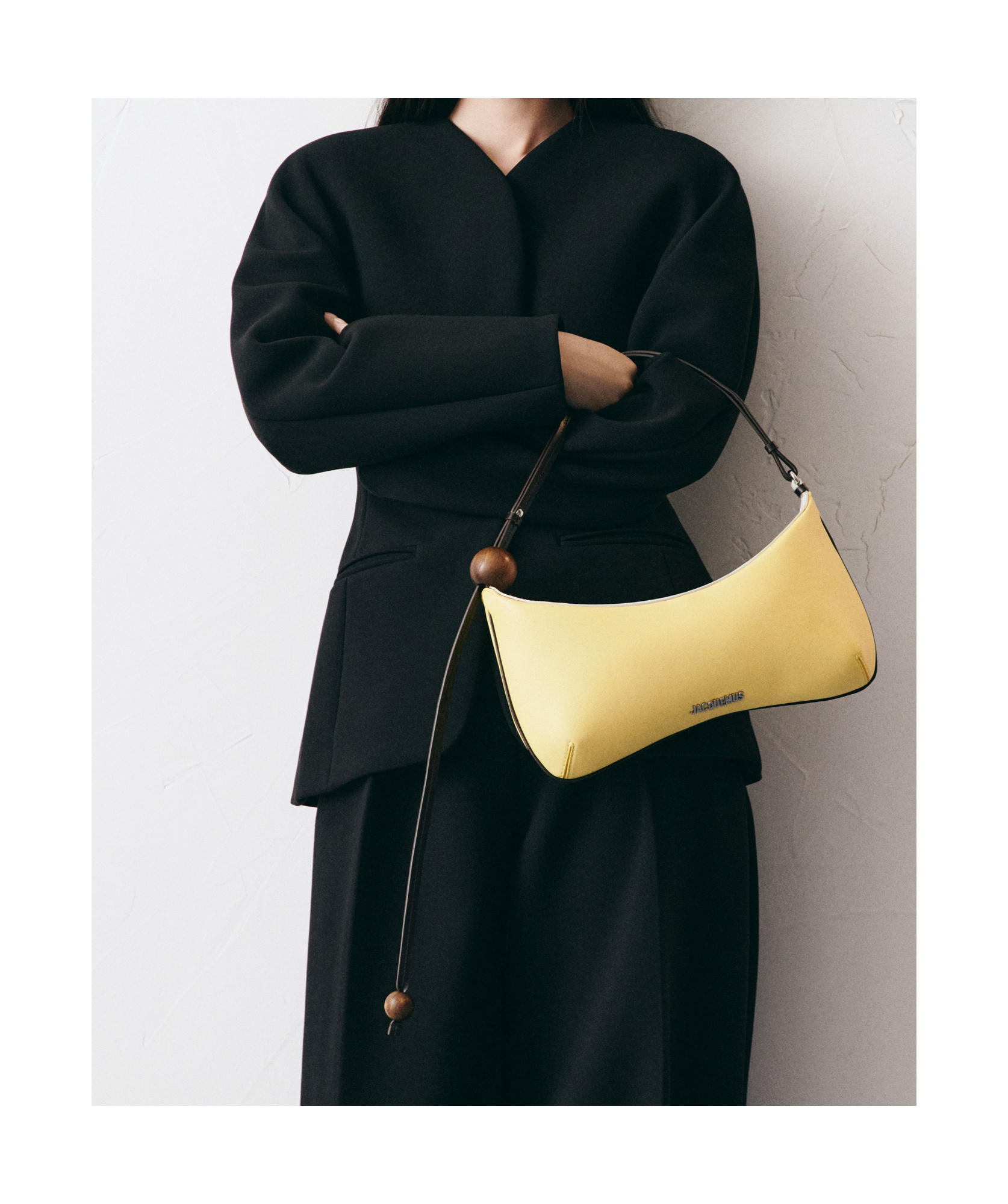 Jacquemus Large Beaded Shoulder Bag In Yellow