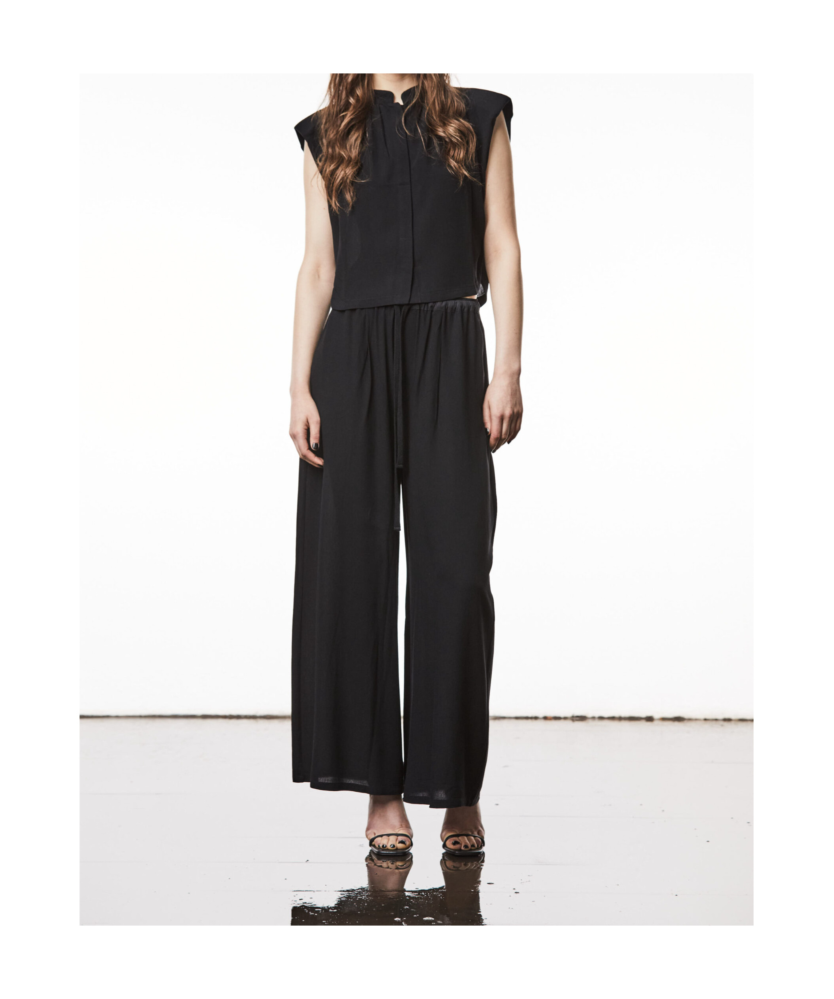Thom Krom Sleeveless Top In Black